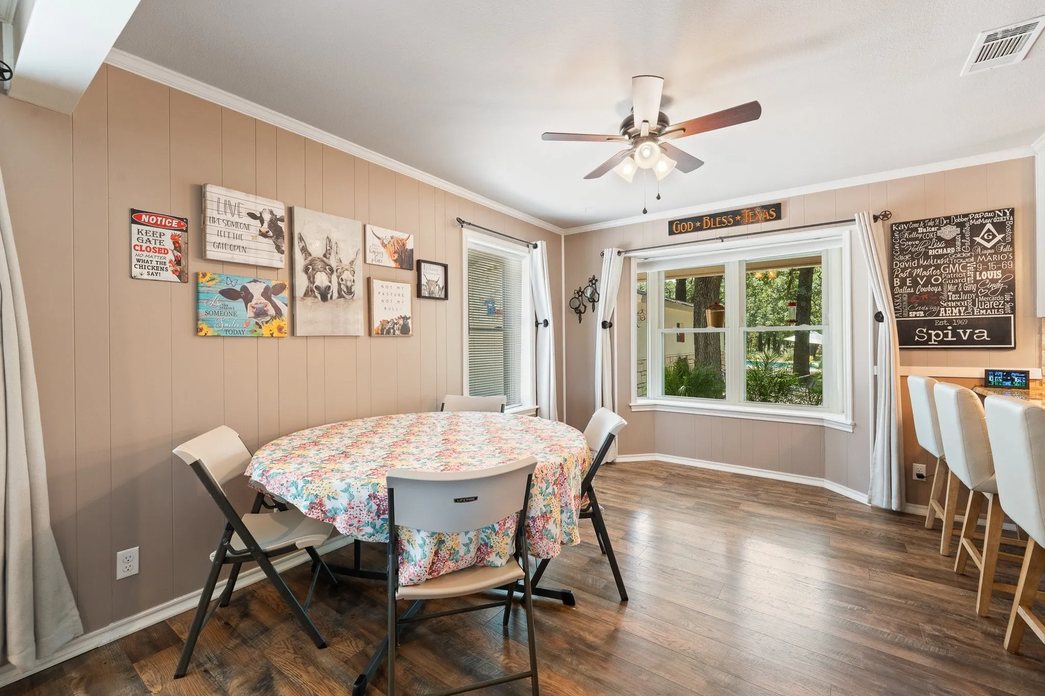 Single Family Residence For Sale in Johnson County , 7208 E County Road 405, Alvarado, Texas 76009, 3 Bedroom, 3 Bathroom, 2 Garage spaces, 3,616 Sqft, built in 1985, mls#21352407, Real Estate Agent in Alvarado, Homes For Sale in Johnson county, Homes For Sale in Alvarado, Realtor in Alvarado Texas, Real Estate Brokerage Independent Realty Texas, Luminita Cordes Realtor