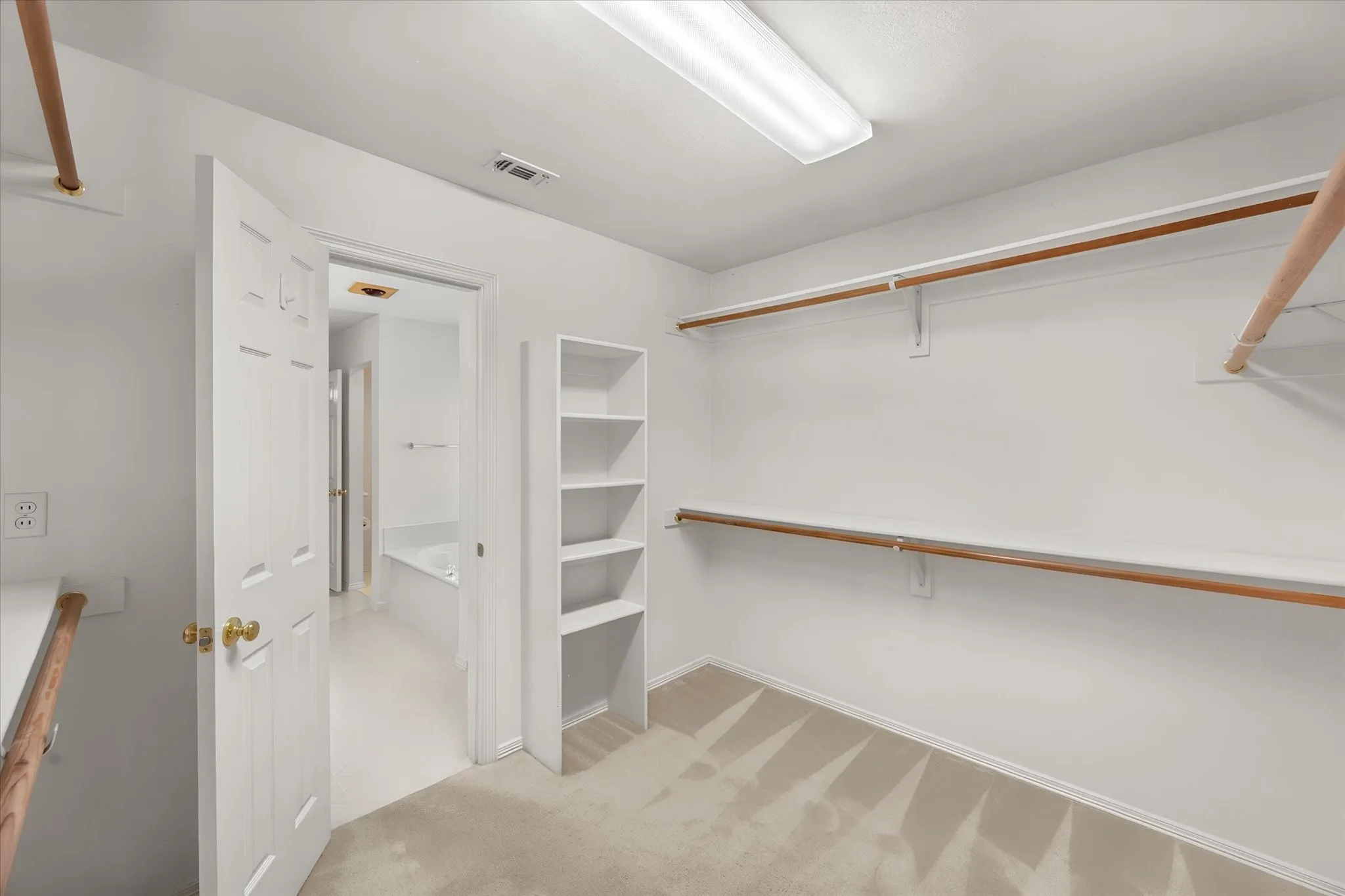Walk in Closet