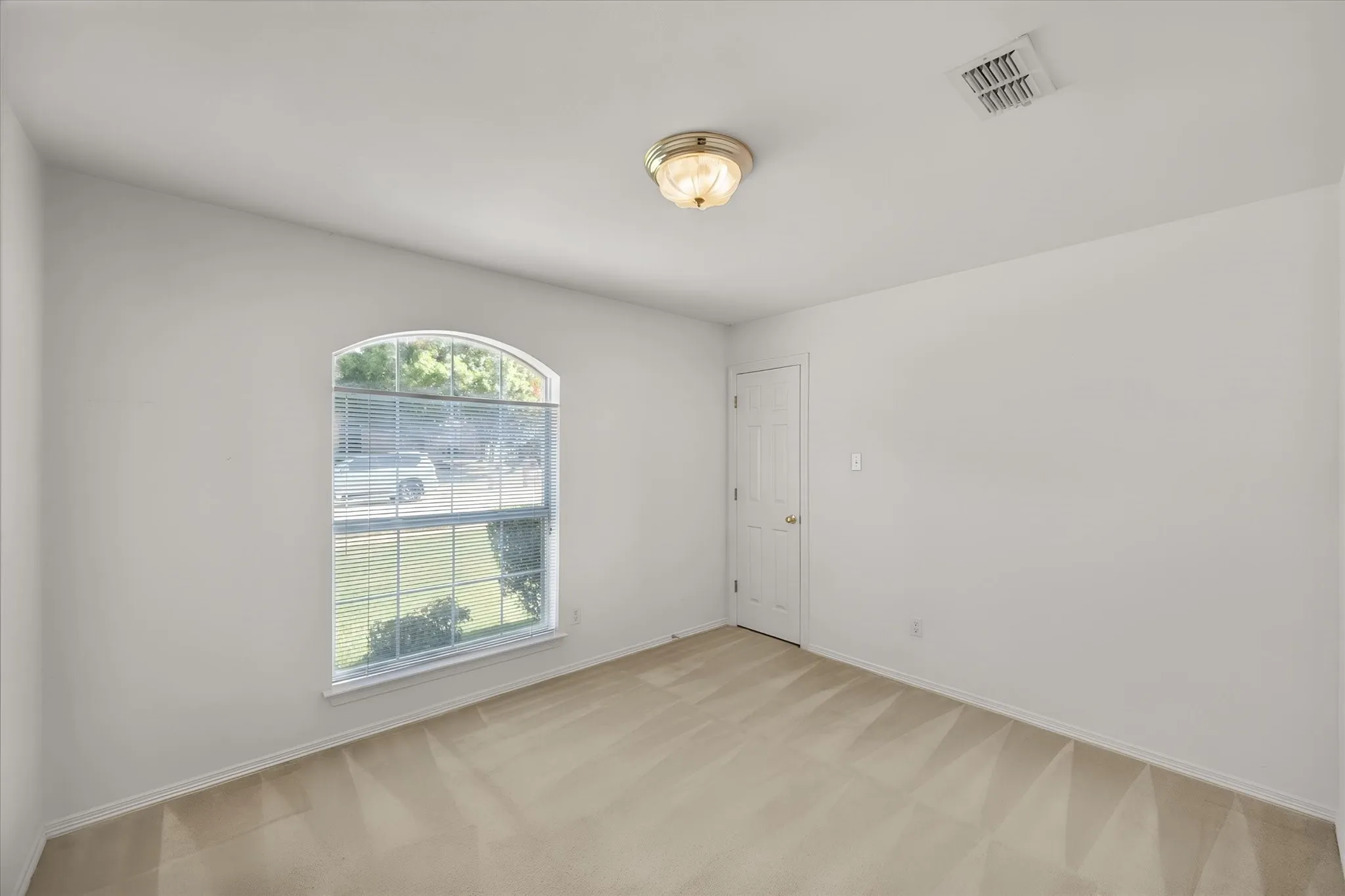 2nd Bedroom with Spacious Closest or could be used as an Office