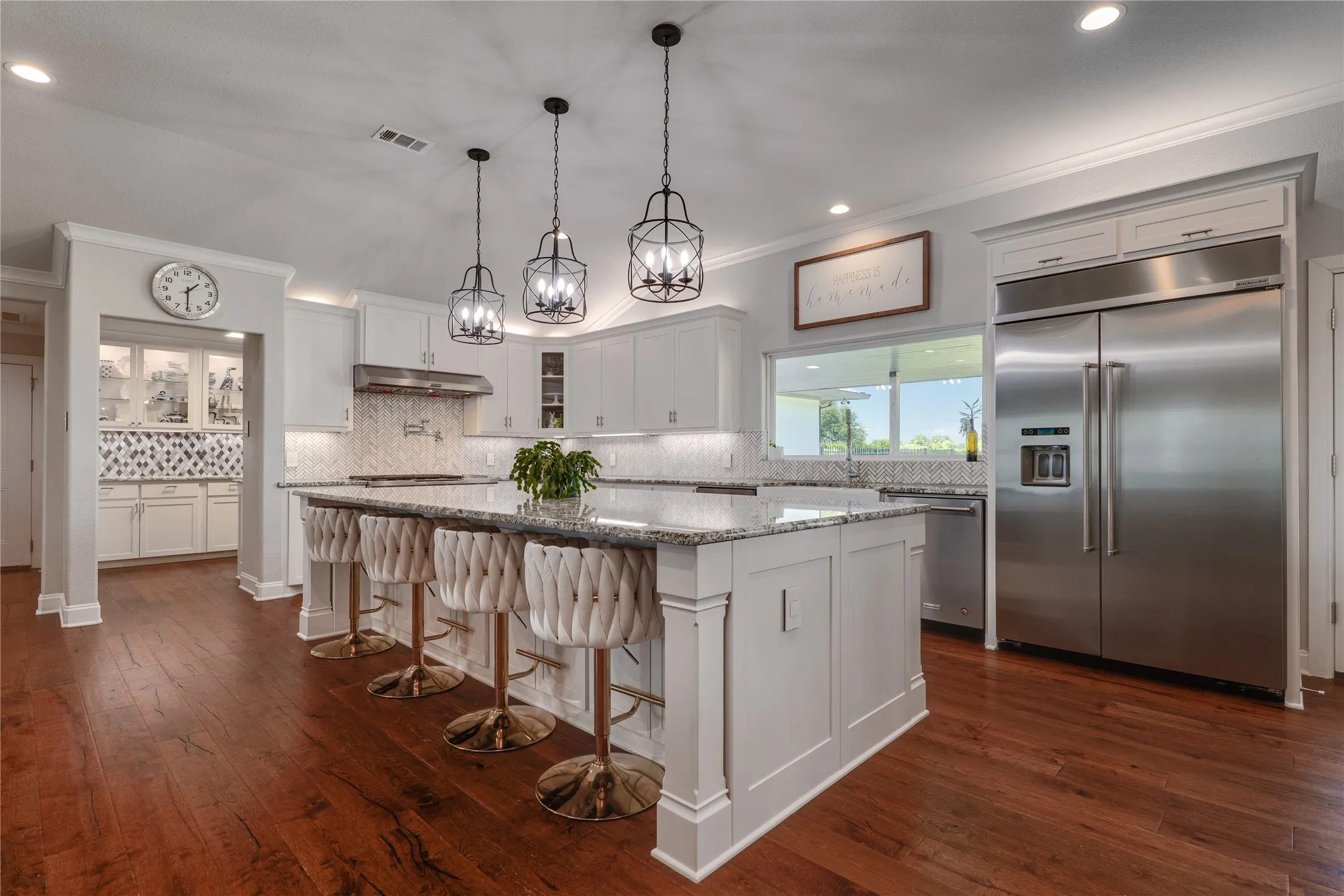 11 ft. island with granite countertops & storage underneath