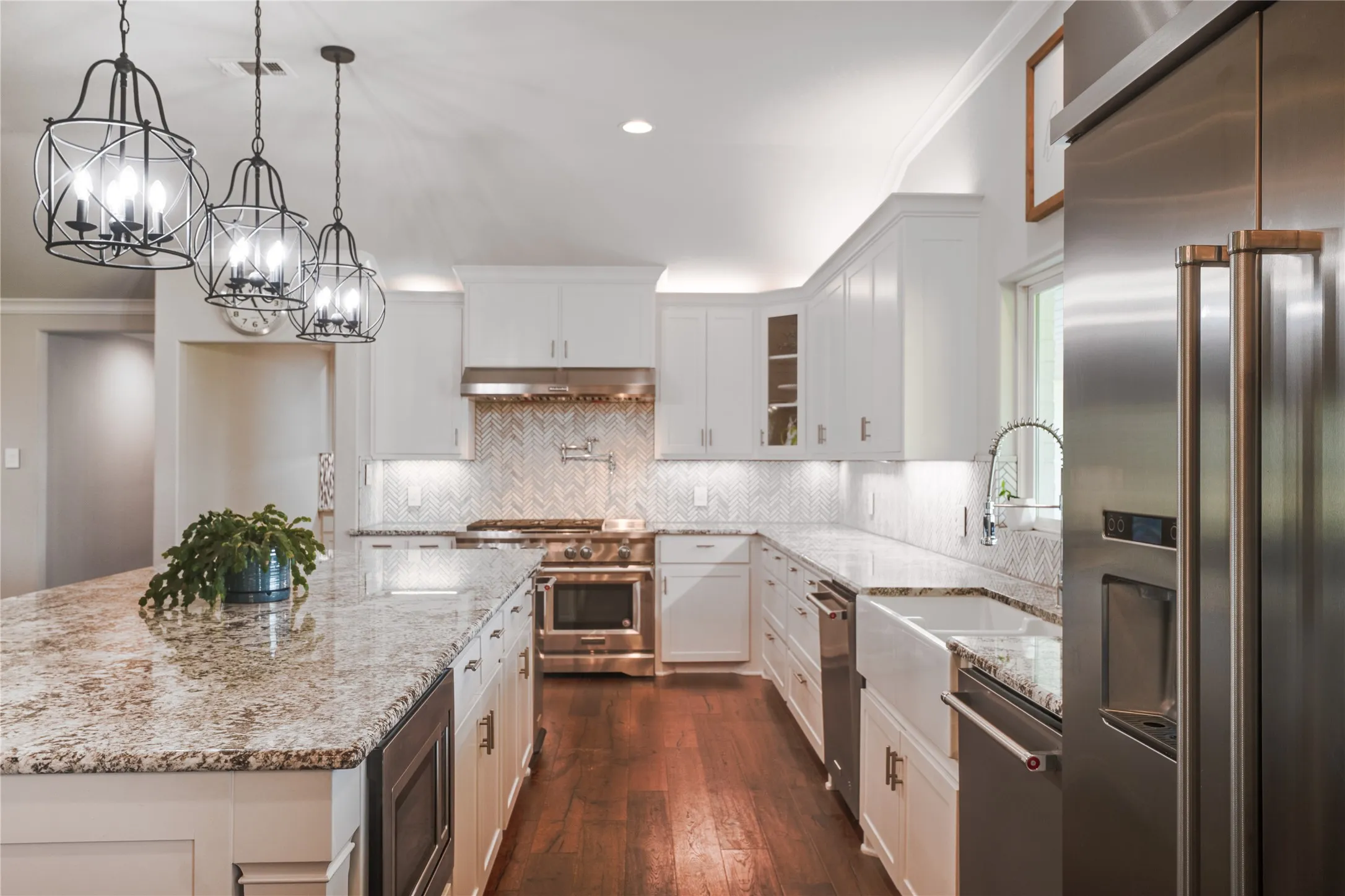 Fully renovated kitchen with all Kithenaid appliances