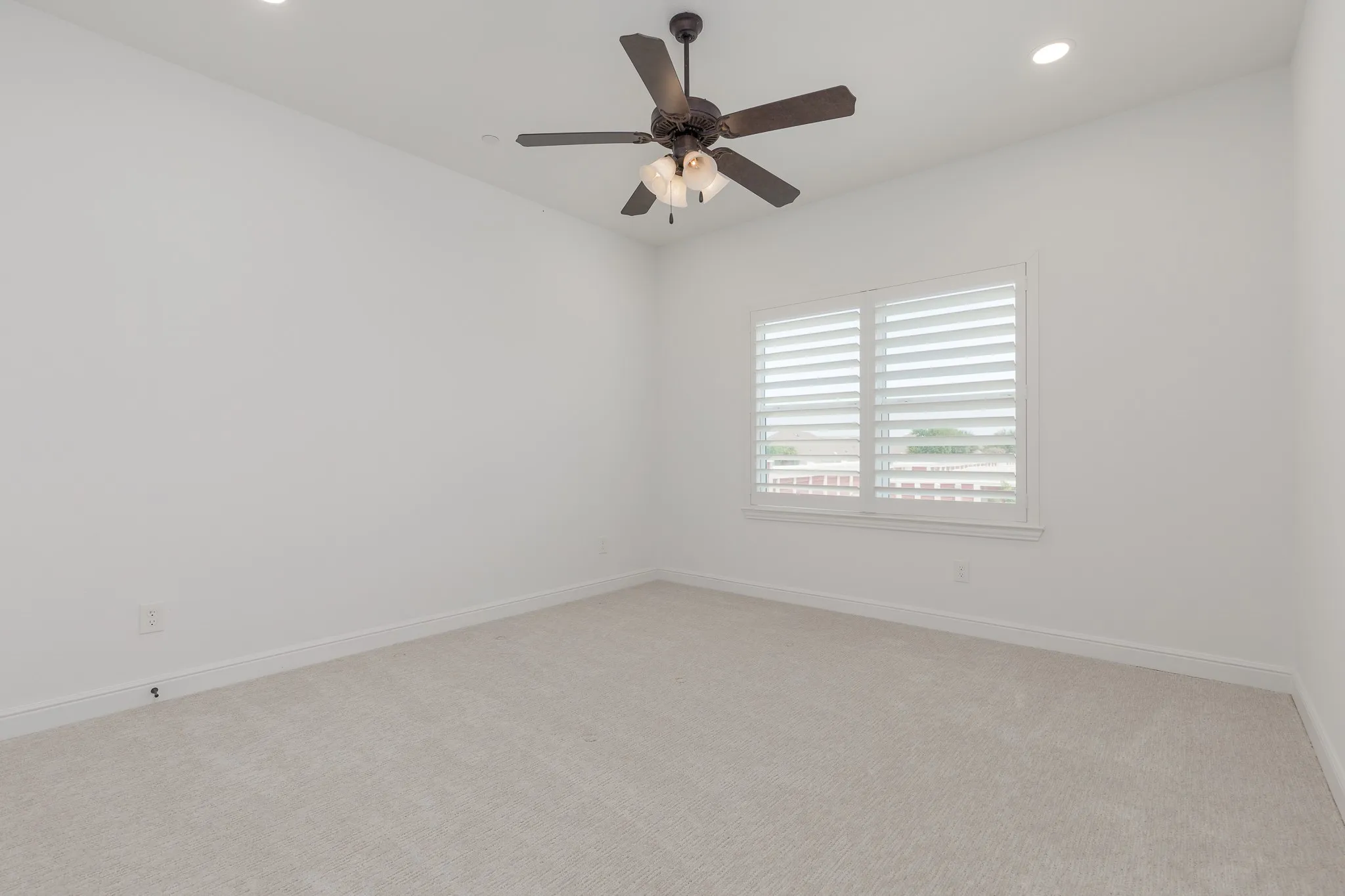 Townhouse For Sale in Collin County , 3109 Raphael Court, Mc Kinney, Texas 75070, 3 Bedroom, 3 Bathroom, 2 Garage spaces, 2,538 Sqft, built in 2017, mls#21342736, Real Estate Agent in Mc Kinney, Homes For Sale in Collin county, Homes For Sale in Mc Kinney, Realtor in Mc Kinney Texas, Real Estate Brokerage Independent Realty Texas, Luminita Cordes Realtor