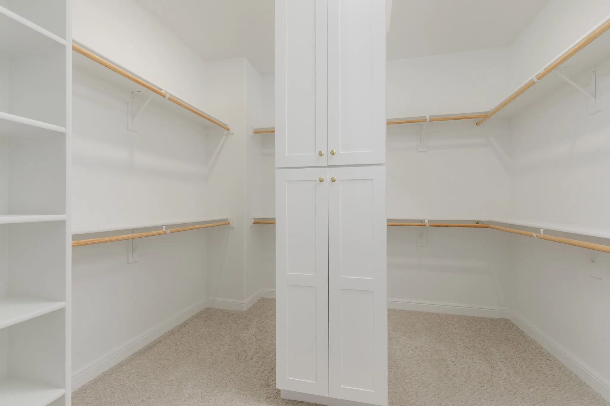 Townhouse For Sale in Collin County , 3109 Raphael Court, Mc Kinney, Texas 75070, 3 Bedroom, 3 Bathroom, 2 Garage spaces, 2,538 Sqft, built in 2017, mls#21342736, Real Estate Agent in Mc Kinney, Homes For Sale in Collin county, Homes For Sale in Mc Kinney, Realtor in Mc Kinney Texas, Real Estate Brokerage Independent Realty Texas, Luminita Cordes Realtor