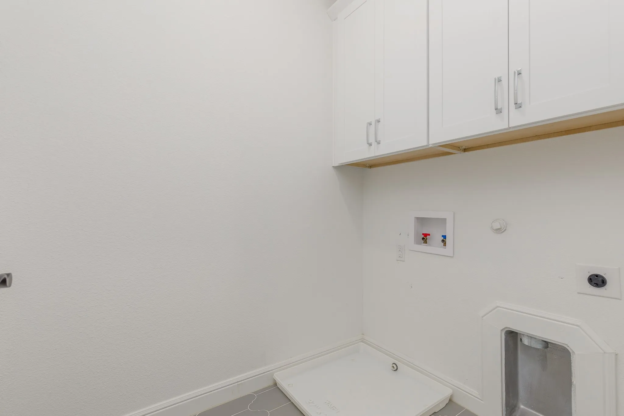 Townhouse For Sale in Collin County , 3109 Raphael Court, Mc Kinney, Texas 75070, 3 Bedroom, 3 Bathroom, 2 Garage spaces, 2,538 Sqft, built in 2017, mls#21342736, Real Estate Agent in Mc Kinney, Homes For Sale in Collin county, Homes For Sale in Mc Kinney, Realtor in Mc Kinney Texas, Real Estate Brokerage Independent Realty Texas, Luminita Cordes Realtor