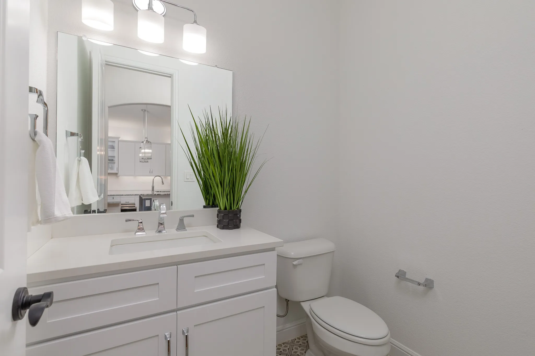 Townhouse For Sale in Collin County , 3109 Raphael Court, Mc Kinney, Texas 75070, 3 Bedroom, 3 Bathroom, 2 Garage spaces, 2,538 Sqft, built in 2017, mls#21342736, Real Estate Agent in Mc Kinney, Homes For Sale in Collin county, Homes For Sale in Mc Kinney, Realtor in Mc Kinney Texas, Real Estate Brokerage Independent Realty Texas, Luminita Cordes Realtor