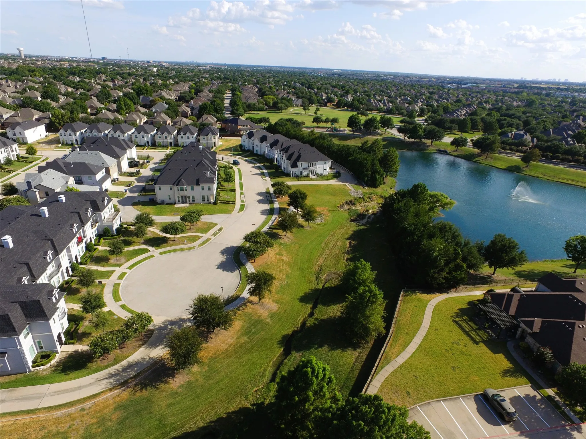 Townhouse For Sale in Collin County , 3109 Raphael Court, Mc Kinney, Texas 75070, 3 Bedroom, 3 Bathroom, 2 Garage spaces, 2,538 Sqft, built in 2017, mls#21342736, Real Estate Agent in Mc Kinney, Homes For Sale in Collin county, Homes For Sale in Mc Kinney, Realtor in Mc Kinney Texas, Real Estate Brokerage Independent Realty Texas, Luminita Cordes Realtor