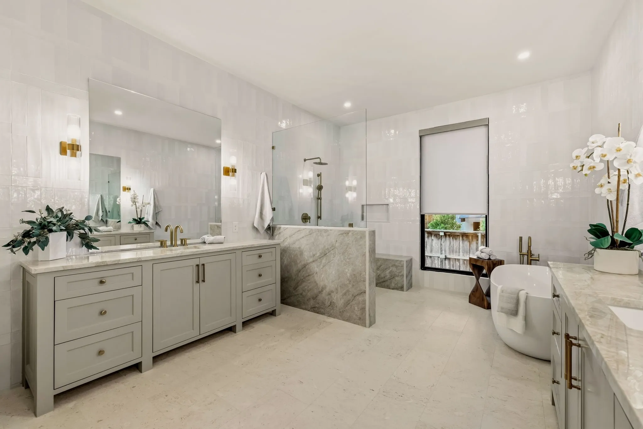 Single Family Residence For Sale in Dallas County , 6984 Santa Barbara Drive, Dallas, Texas 75214, 5 Bedroom, 5 Bathroom, 3 Garage spaces, 4,360 Sqft, built in 2024, mls#21353636, Real Estate Agent in Dallas, Homes For Sale in Dallas county, Homes For Sale in Dallas, Realtor in Dallas Texas, Real Estate Brokerage Independent Realty Texas, Luminita Cordes Realtor