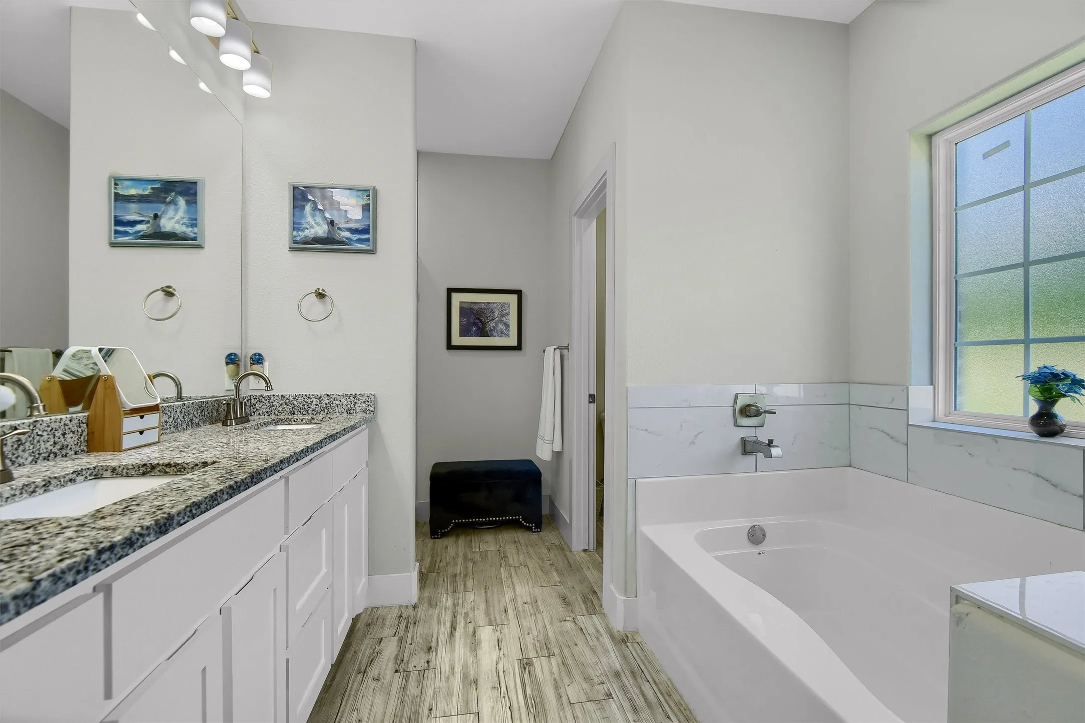 Single Family Residence For Rent in Grayson County , 3101 S College Boulevard, Denison, Texas 75020, 3 Bedroom, 2 Bathroom, 2 Garage spaces, 1,747 Sqft, built in 2020, mls#21353657, Real Estate Agent in Denison, Homes For Rent in Grayson county, Homes For Rent in Denison, Realtor in Denison Texas, Real Estate Brokerage Independent Realty Texas, Luminita Cordes Realtor