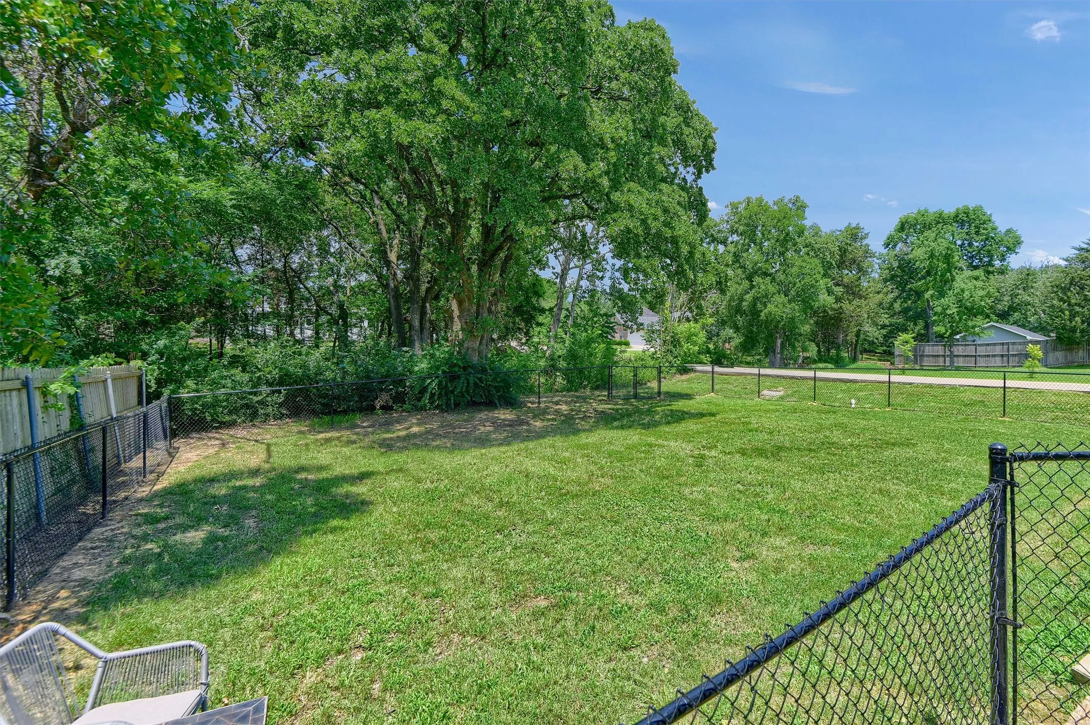 Single Family Residence For Rent in Grayson County , 3101 S College Boulevard, Denison, Texas 75020, 3 Bedroom, 2 Bathroom, 2 Garage spaces, 1,747 Sqft, built in 2020, mls#21353657, Real Estate Agent in Denison, Homes For Rent in Grayson county, Homes For Rent in Denison, Realtor in Denison Texas, Real Estate Brokerage Independent Realty Texas, Luminita Cordes Realtor