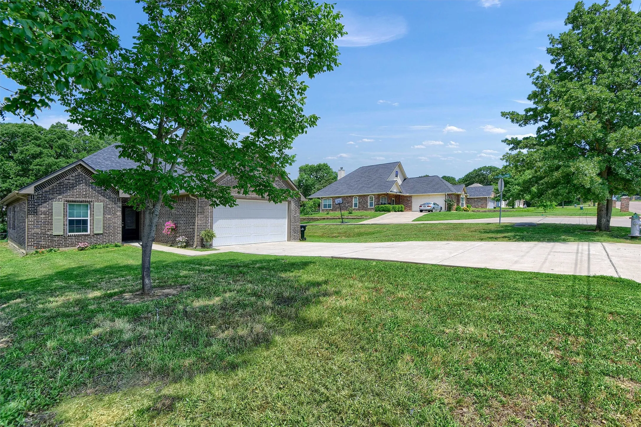 Single Family Residence For Rent in Grayson County , 3101 S College Boulevard, Denison, Texas 75020, 3 Bedroom, 2 Bathroom, 2 Garage spaces, 1,747 Sqft, built in 2020, mls#21353657, Real Estate Agent in Denison, Homes For Rent in Grayson county, Homes For Rent in Denison, Realtor in Denison Texas, Real Estate Brokerage Independent Realty Texas, Luminita Cordes Realtor