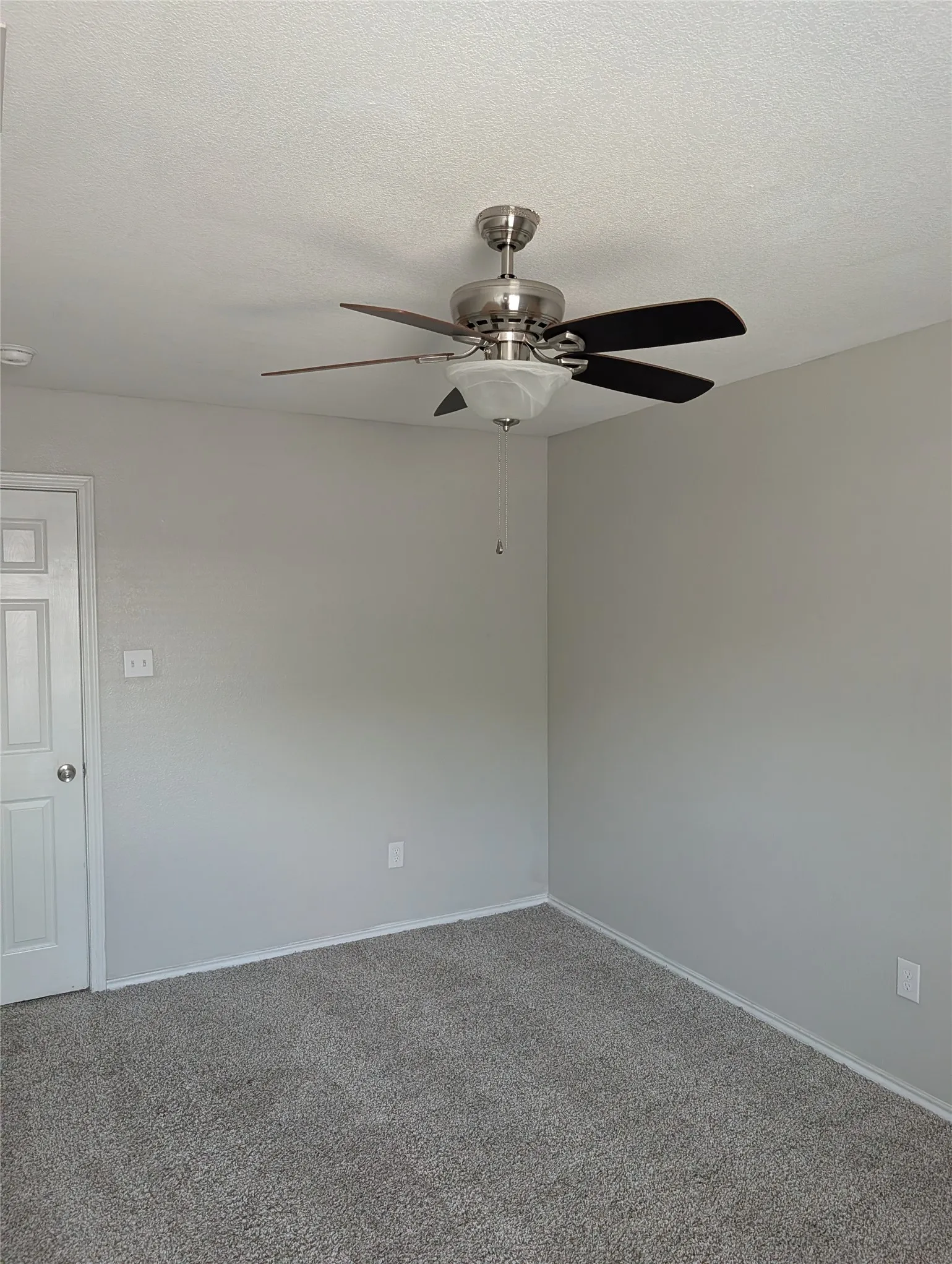Single Family Residence For Rent in Tarrant County , 7237 Autumn Run Drive, Forest Hill, Texas 76140, 3 Bedroom, 2 Bathroom, 2 Garage spaces, 1,830 Sqft, built in 2016, mls#21353660, Real Estate Agent in Forest Hill, Homes For Rent in Tarrant county, Homes For Rent in Forest Hill, Realtor in Forest Hill Texas, Real Estate Brokerage Independent Realty Texas, Luminita Cordes Realtor