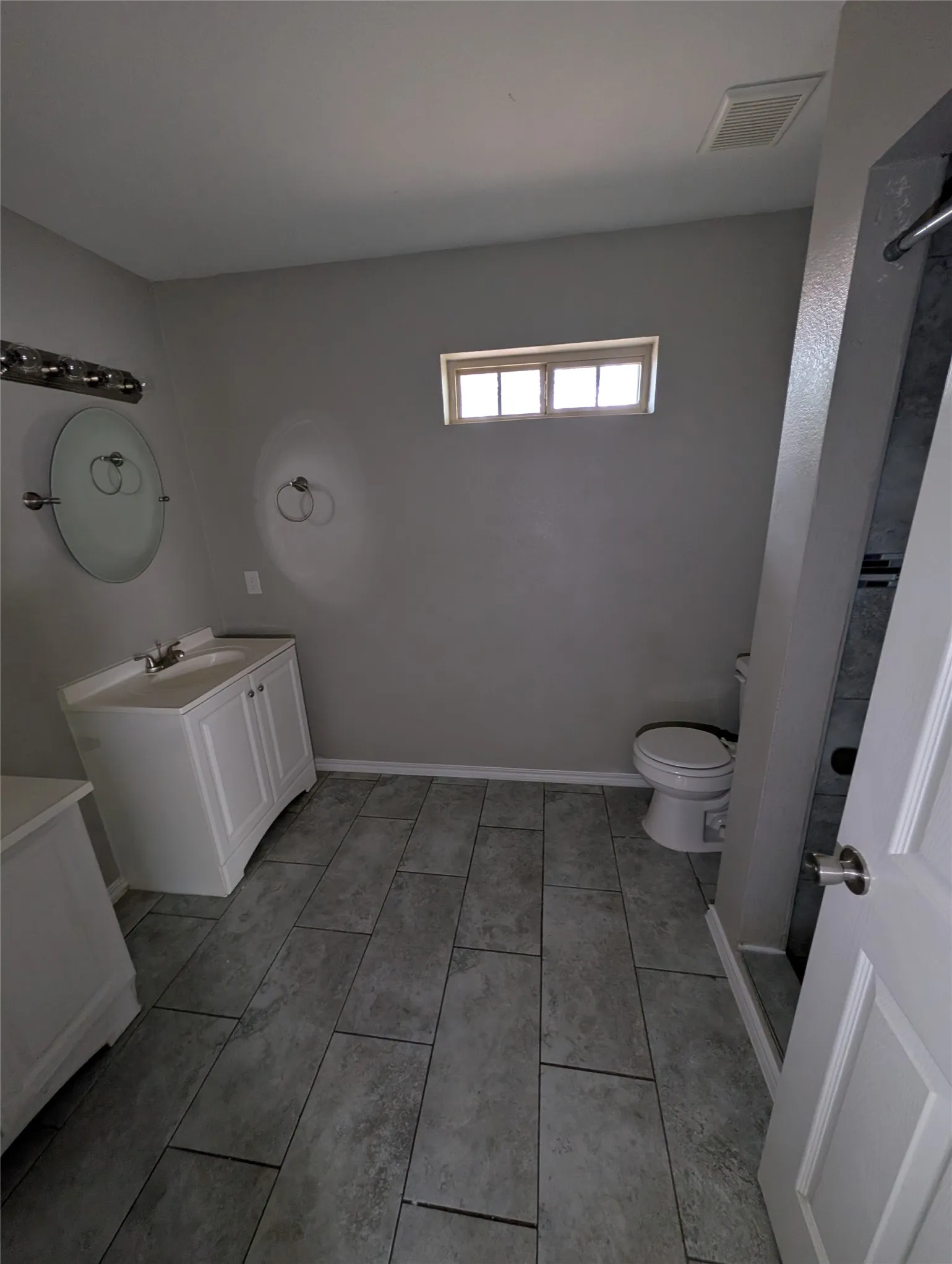 Single Family Residence For Rent in Tarrant County , 7237 Autumn Run Drive, Forest Hill, Texas 76140, 3 Bedroom, 2 Bathroom, 2 Garage spaces, 1,830 Sqft, built in 2016, mls#21353660, Real Estate Agent in Forest Hill, Homes For Rent in Tarrant county, Homes For Rent in Forest Hill, Realtor in Forest Hill Texas, Real Estate Brokerage Independent Realty Texas, Luminita Cordes Realtor