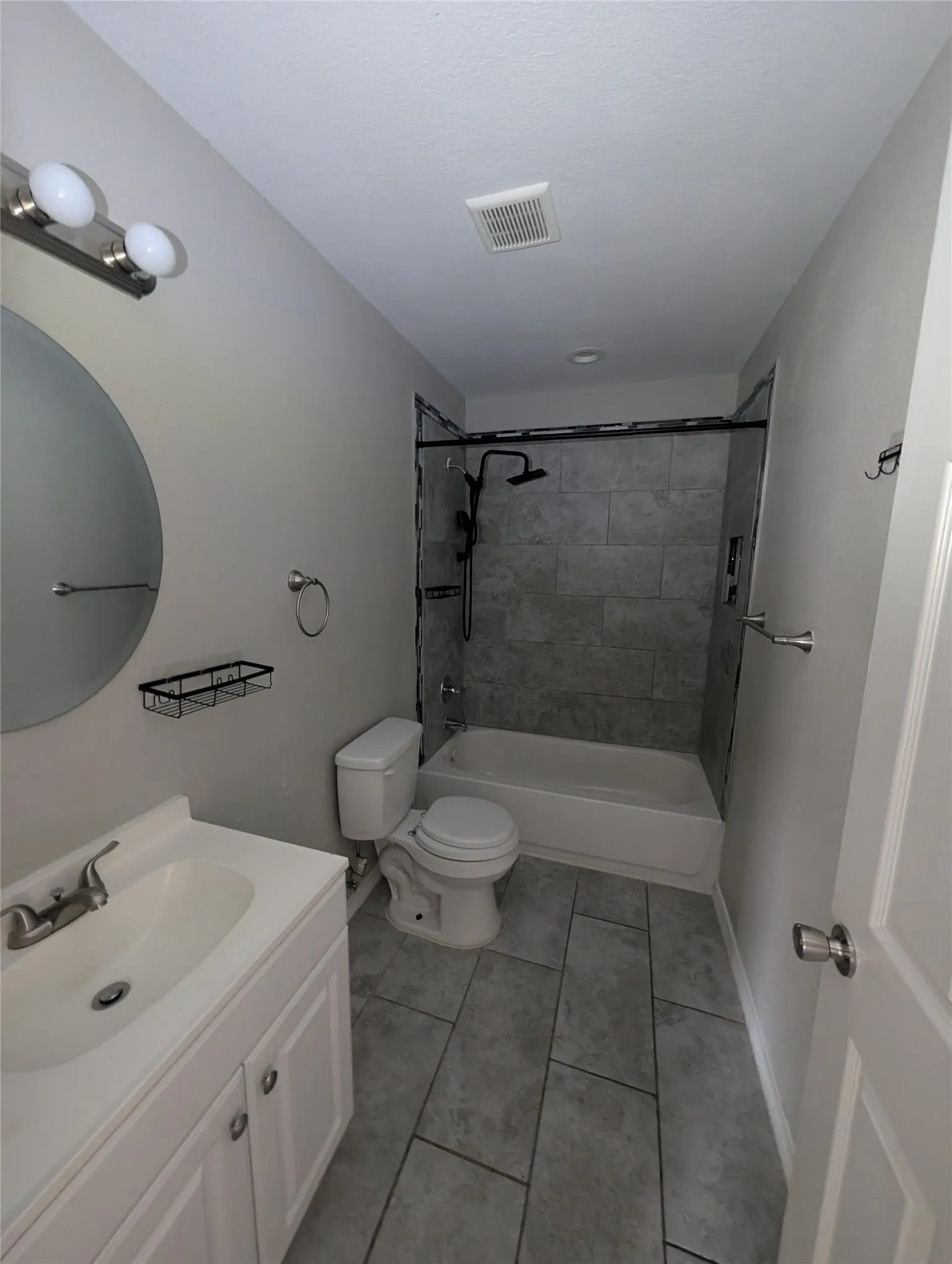 Single Family Residence For Rent in Tarrant County , 7237 Autumn Run Drive, Forest Hill, Texas 76140, 3 Bedroom, 2 Bathroom, 2 Garage spaces, 1,830 Sqft, built in 2016, mls#21353660, Real Estate Agent in Forest Hill, Homes For Rent in Tarrant county, Homes For Rent in Forest Hill, Realtor in Forest Hill Texas, Real Estate Brokerage Independent Realty Texas, Luminita Cordes Realtor