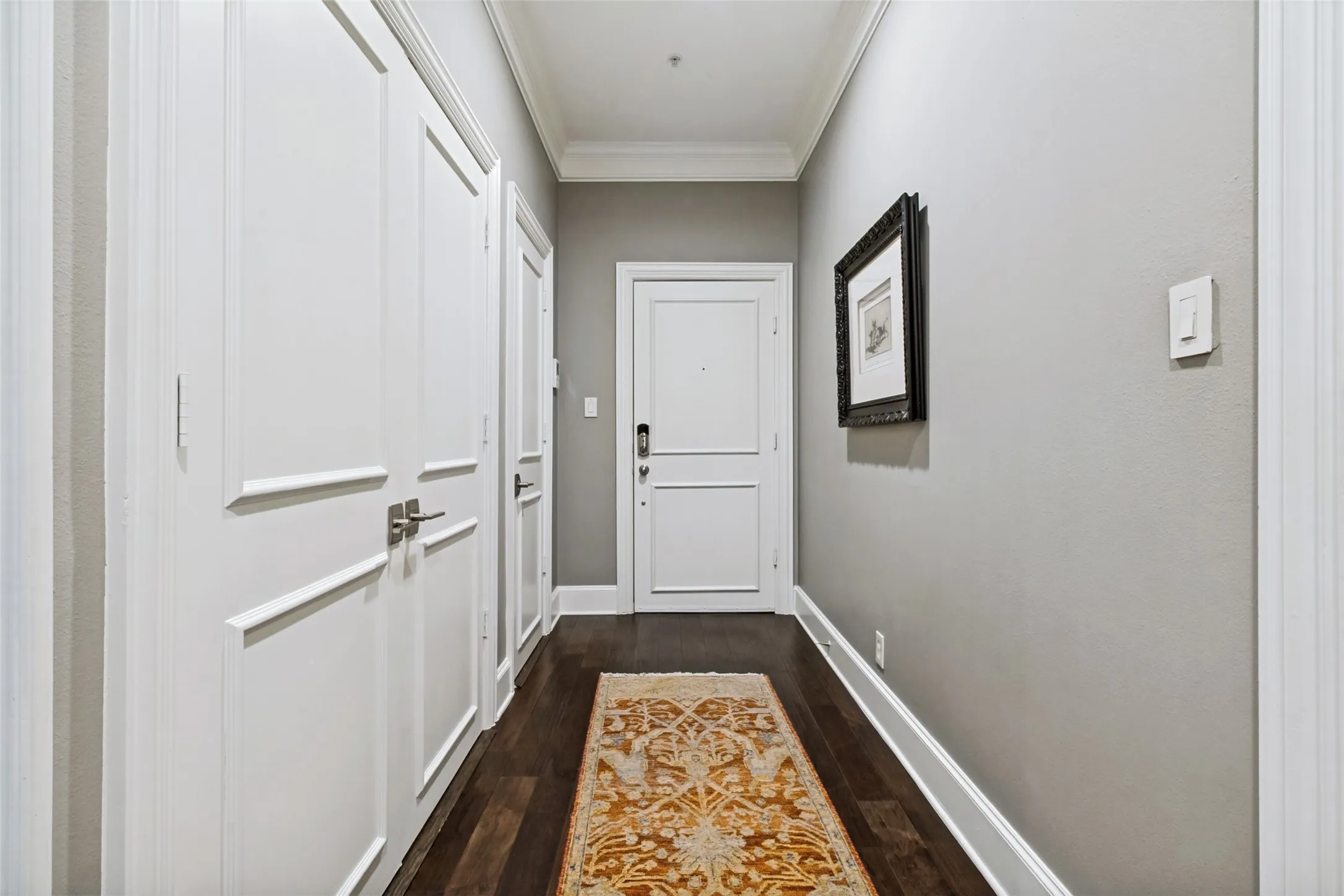 Condominium For Sale in Dallas County , 2848 Woodside Street 4C, Dallas, Texas 75204, 1 Bedroom, 2 Bathroom, 2 Garage spaces, 1,397 Sqft, built in 2003, Price $625,000, mls#21353612, Real Estate Agent in Dallas, Homes For Sale in Dallas county, Homes For Sale in Dallas, Realtor in Dallas Texas, Real Estate Brokerage Independent Realty Texas, Luminita Cordes Realtor