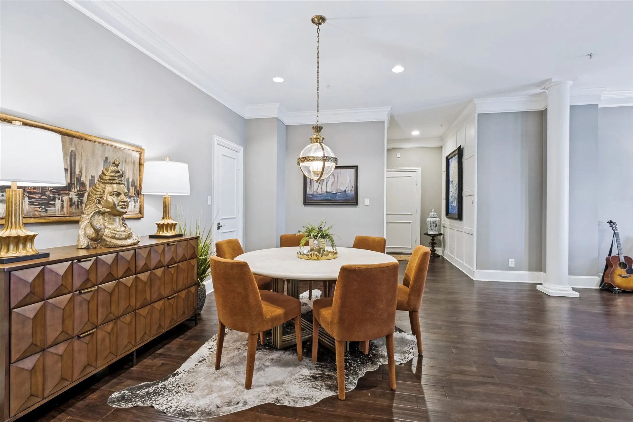 Condominium For Sale in Dallas County , 2848 Woodside Street 4C, Dallas, Texas 75204, 1 Bedroom, 2 Bathroom, 2 Garage spaces, 1,397 Sqft, built in 2003, Price $625,000, mls#21353612, Real Estate Agent in Dallas, Homes For Sale in Dallas county, Homes For Sale in Dallas, Realtor in Dallas Texas, Real Estate Brokerage Independent Realty Texas, Luminita Cordes Realtor
