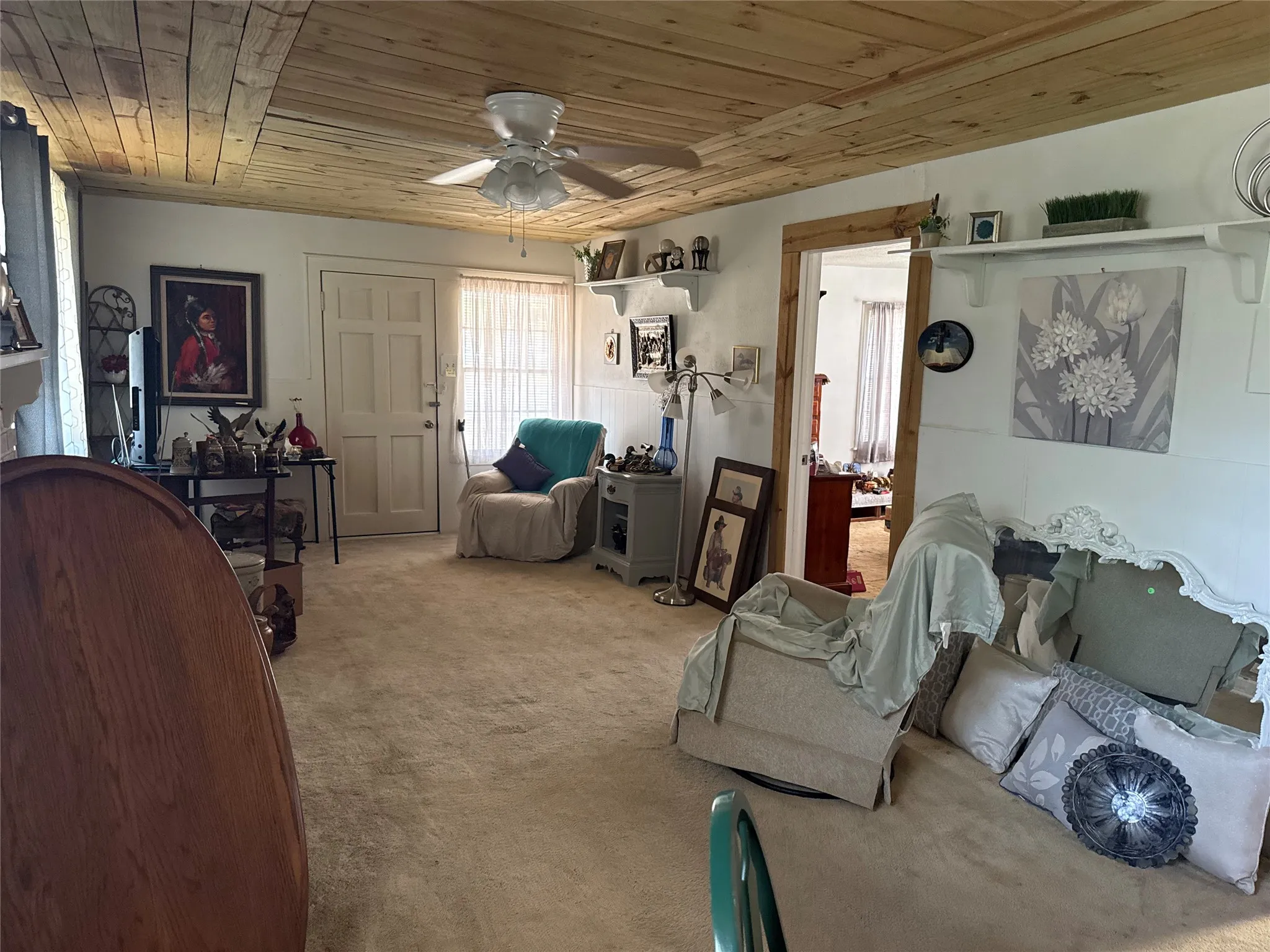Single Family Residence For Sale in Mc Lennan County , 2233 Park Lake Drive, Waco, Texas 76708, 2 Bedrooms, 1 Bathroom, 1 Garage spaces, 1,108 Sqft, built in 1918, Price $148,900, mls#21350586, Real Estate Agent in Waco, Homes For Sale in Mc Lennan county, Homes For Sale in Waco, Realtor in Waco Texas, Real Estate Brokerage Independent Realty Texas, Luminita Cordes Realtor