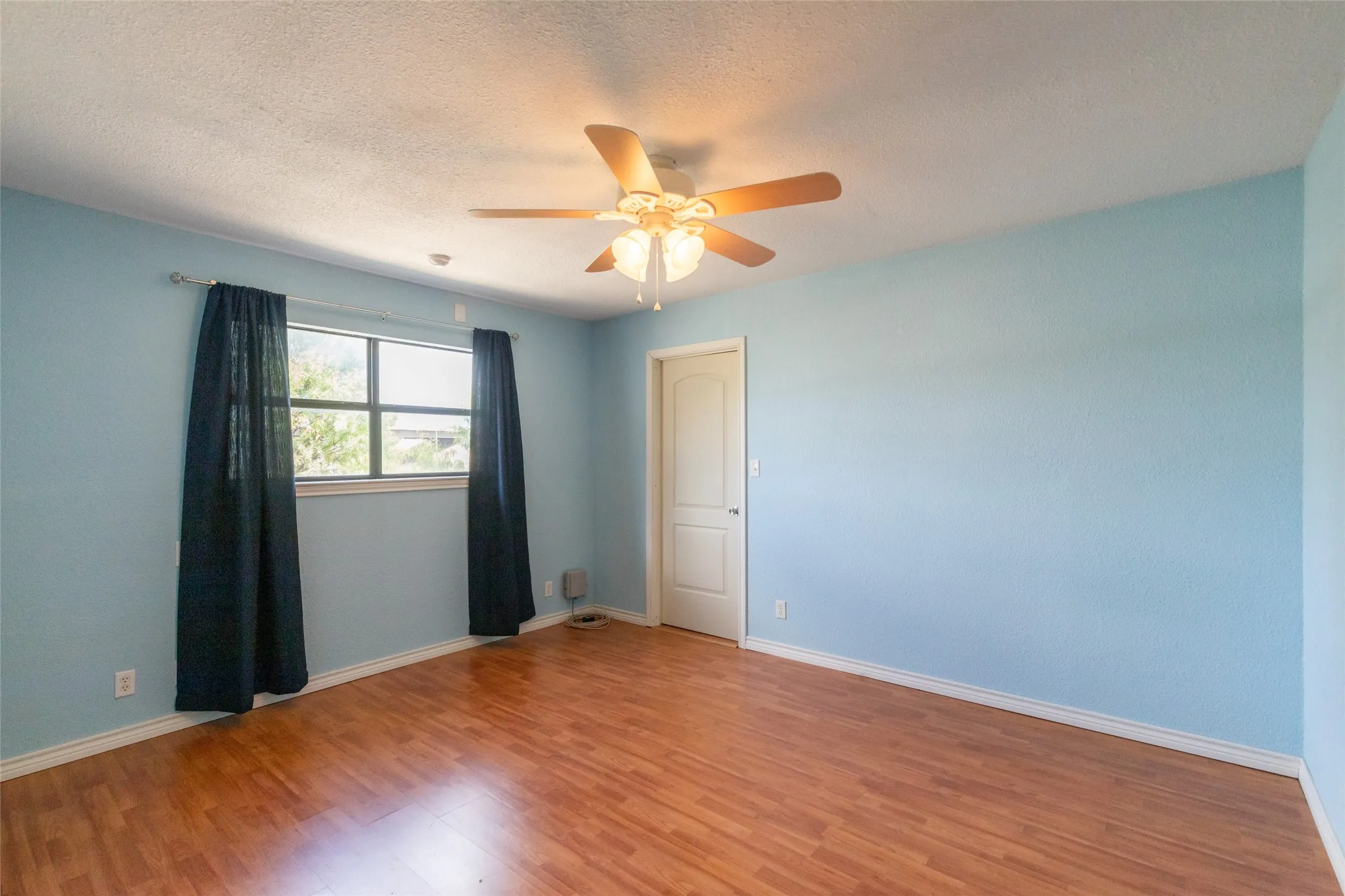 Single Family Residence For Sale in Jones County , 12143 County Road 509, Hawley, Texas 79525, 1 Bedroom, 1 Bathroom, Garage spaces, 972 Sqft, built in 1938, mls#21352167, Real Estate Agent in Hawley, Homes For Sale in Jones county, Homes For Sale in Hawley, Realtor in Hawley Texas, Real Estate Brokerage Independent Realty Texas, Luminita Cordes Realtor
