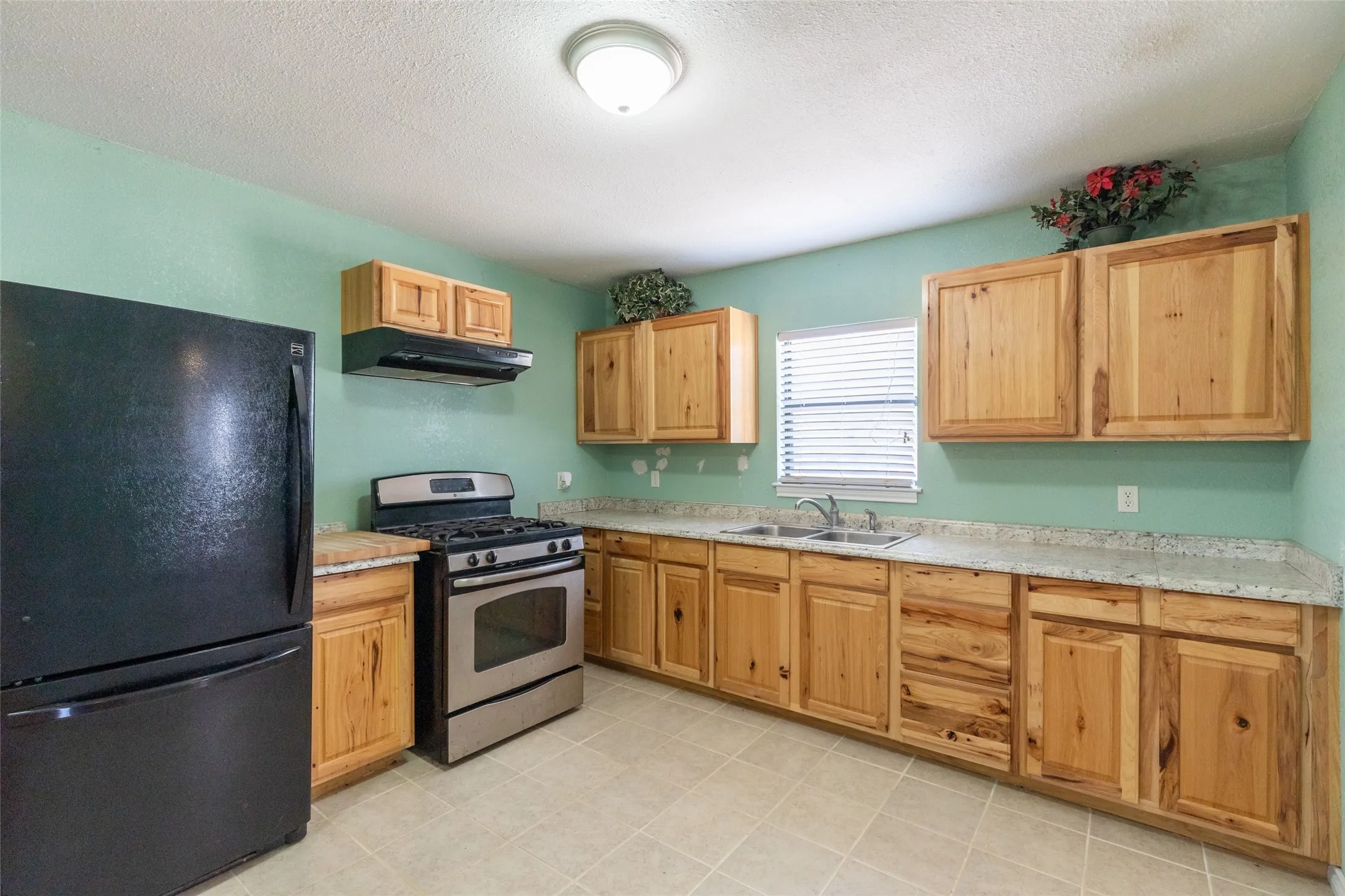 Single Family Residence For Sale in Jones County , 12143 County Road 509, Hawley, Texas 79525, 1 Bedroom, 1 Bathroom, Garage spaces, 972 Sqft, built in 1938, mls#21352167, Real Estate Agent in Hawley, Homes For Sale in Jones county, Homes For Sale in Hawley, Realtor in Hawley Texas, Real Estate Brokerage Independent Realty Texas, Luminita Cordes Realtor