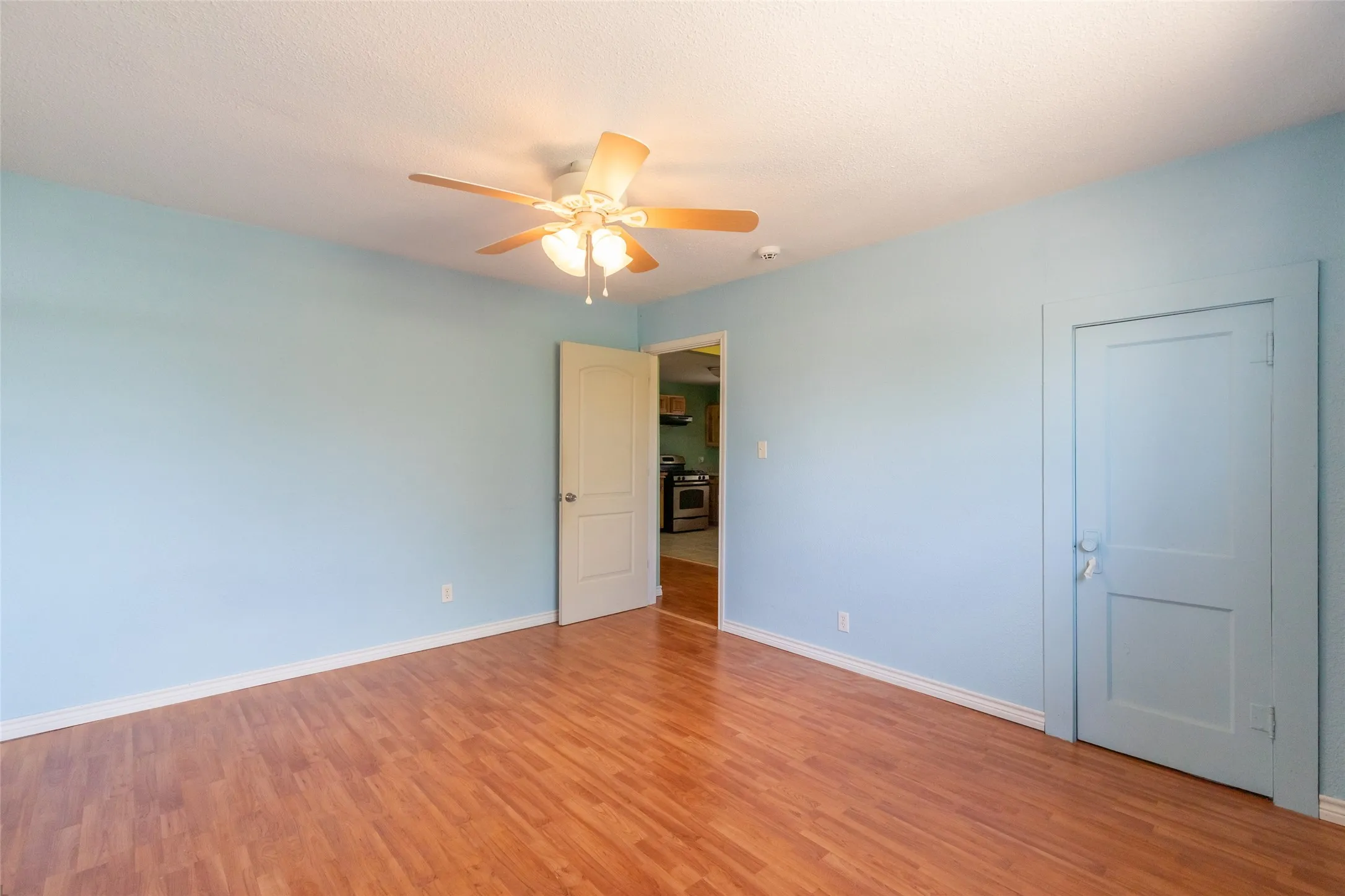 Single Family Residence For Sale in Jones County , 12143 County Road 509, Hawley, Texas 79525, 1 Bedroom, 1 Bathroom, Garage spaces, 972 Sqft, built in 1938, mls#21352167, Real Estate Agent in Hawley, Homes For Sale in Jones county, Homes For Sale in Hawley, Realtor in Hawley Texas, Real Estate Brokerage Independent Realty Texas, Luminita Cordes Realtor