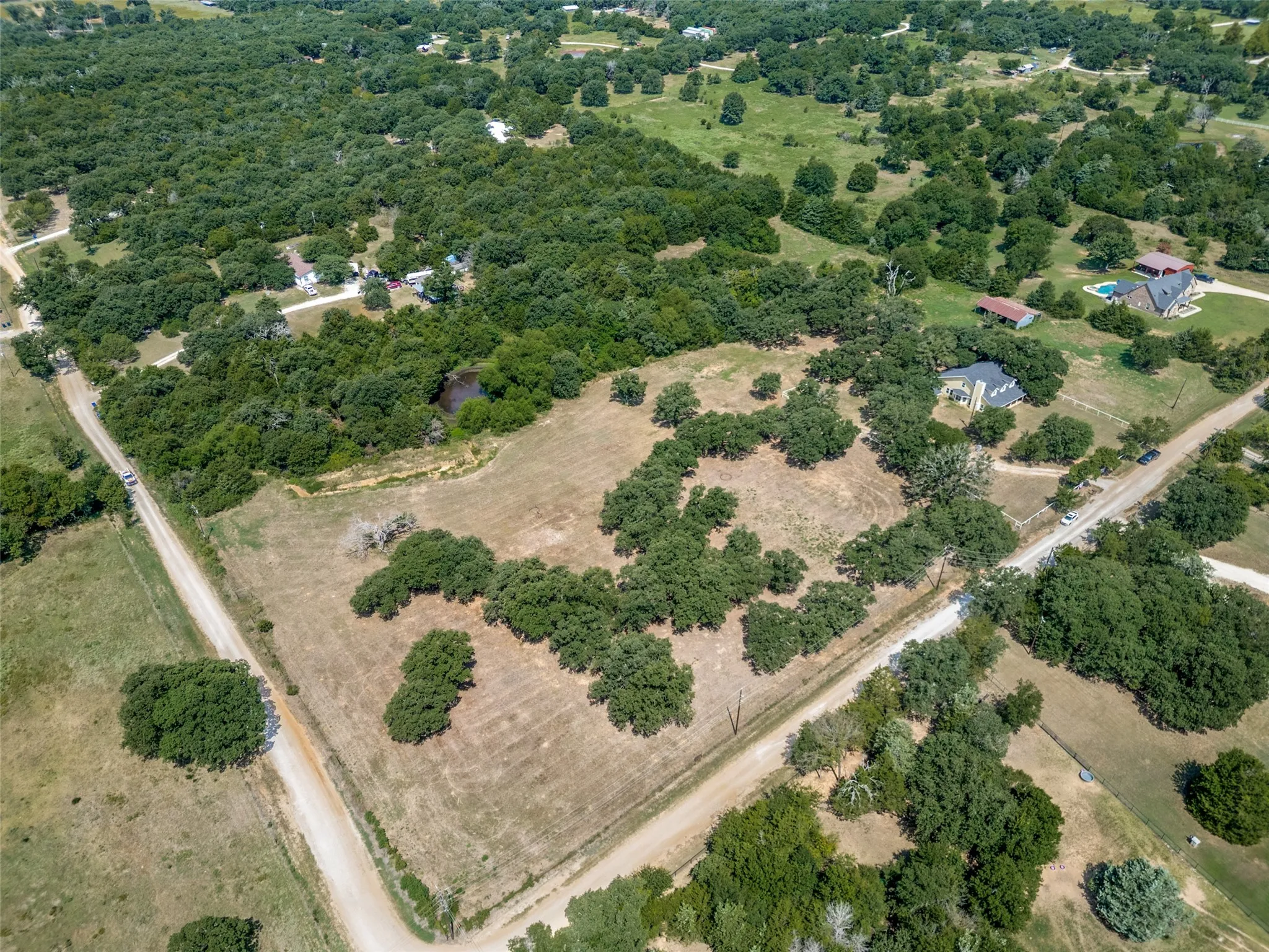 Single Family Residence For Sale in Cooke County , 229 Quail Run Road, Valley View, Texas 76272, 4 Bedroom, 3 Bathroom, 2 Garage spaces, 3,348 Sqft, built in 2006, mls#21353049, Real Estate Agent in Valley View, Homes For Sale in Cooke county, Homes For Sale in Valley View, Realtor in Valley View Texas, Real Estate Brokerage Independent Realty Texas, Luminita Cordes Realtor