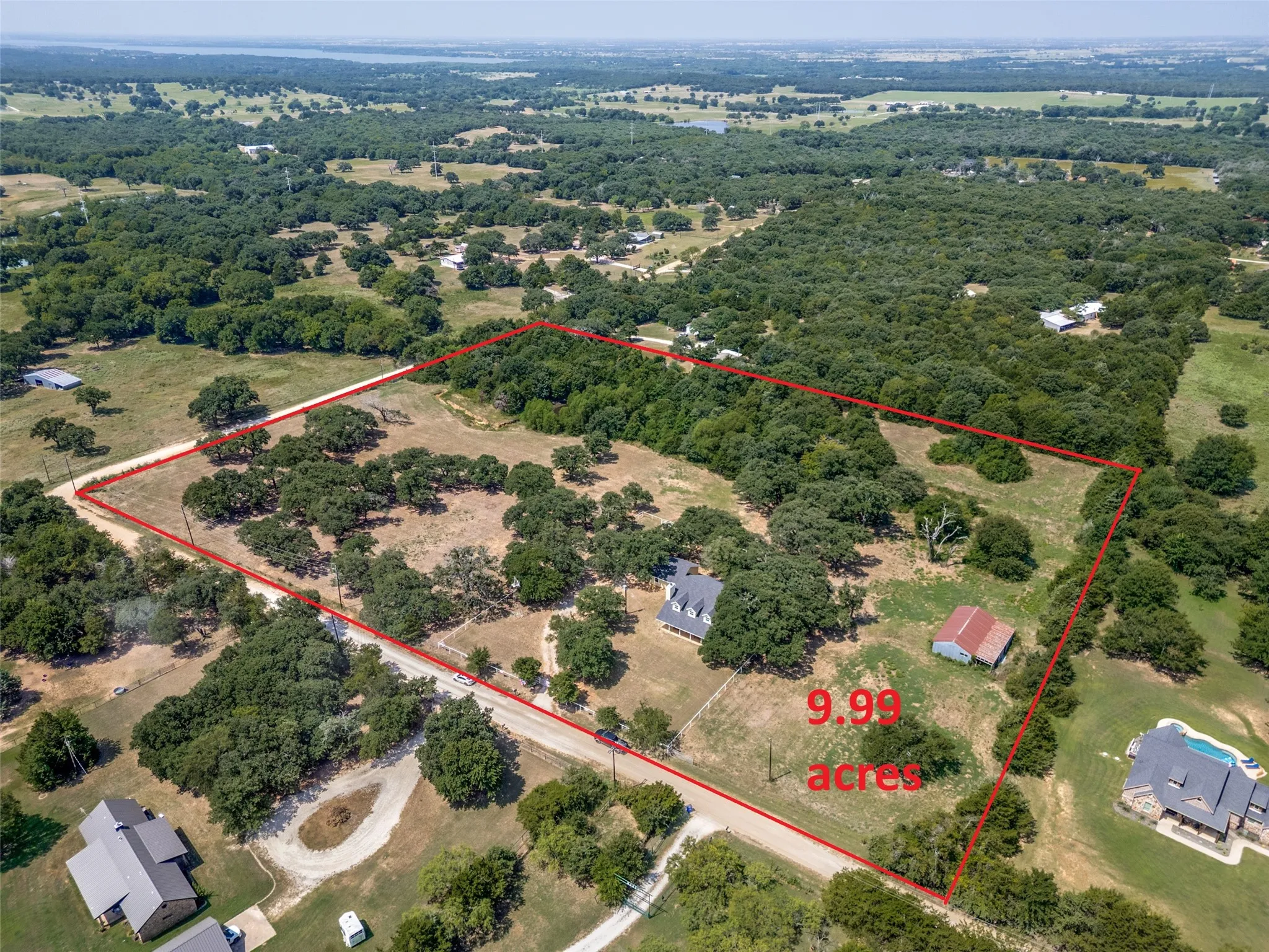 Single Family Residence For Sale in Cooke County , 229 Quail Run Road, Valley View, Texas 76272, 4 Bedroom, 3 Bathroom, 2 Garage spaces, 3,348 Sqft, built in 2006, mls#21353049, Real Estate Agent in Valley View, Homes For Sale in Cooke county, Homes For Sale in Valley View, Realtor in Valley View Texas, Real Estate Brokerage Independent Realty Texas, Luminita Cordes Realtor