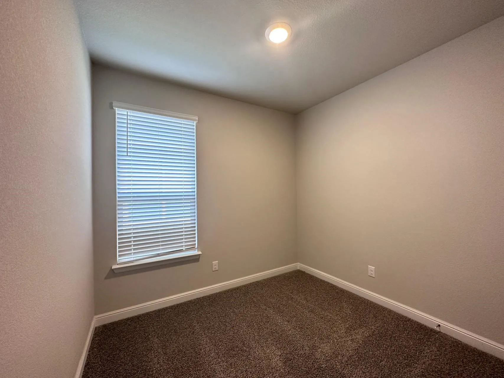 Single Family Residence For Sale in Denton County , 1049 Kirkham Way, Fort Worth, Texas 76247, 4 Bedroom, 2 Bathroom, 2 Garage spaces, 1,656 Sqft, built in 2023, mls#21340464, Real Estate Agent in Fort Worth, Homes For Sale in Denton county, Homes For Sale in Fort Worth, Realtor in Fort Worth Texas, Real Estate Brokerage Independent Realty Texas, Luminita Cordes Realtor