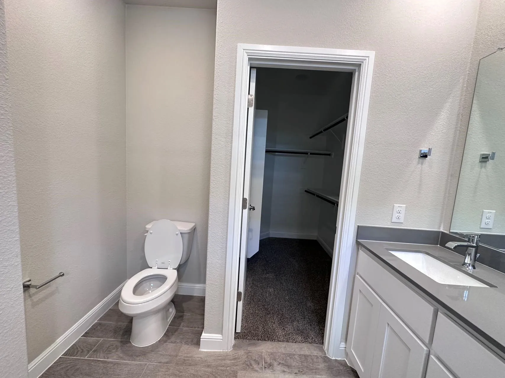 Single Family Residence For Sale in Denton County , 1049 Kirkham Way, Fort Worth, Texas 76247, 4 Bedroom, 2 Bathroom, 2 Garage spaces, 1,656 Sqft, built in 2023, mls#21340464, Real Estate Agent in Fort Worth, Homes For Sale in Denton county, Homes For Sale in Fort Worth, Realtor in Fort Worth Texas, Real Estate Brokerage Independent Realty Texas, Luminita Cordes Realtor