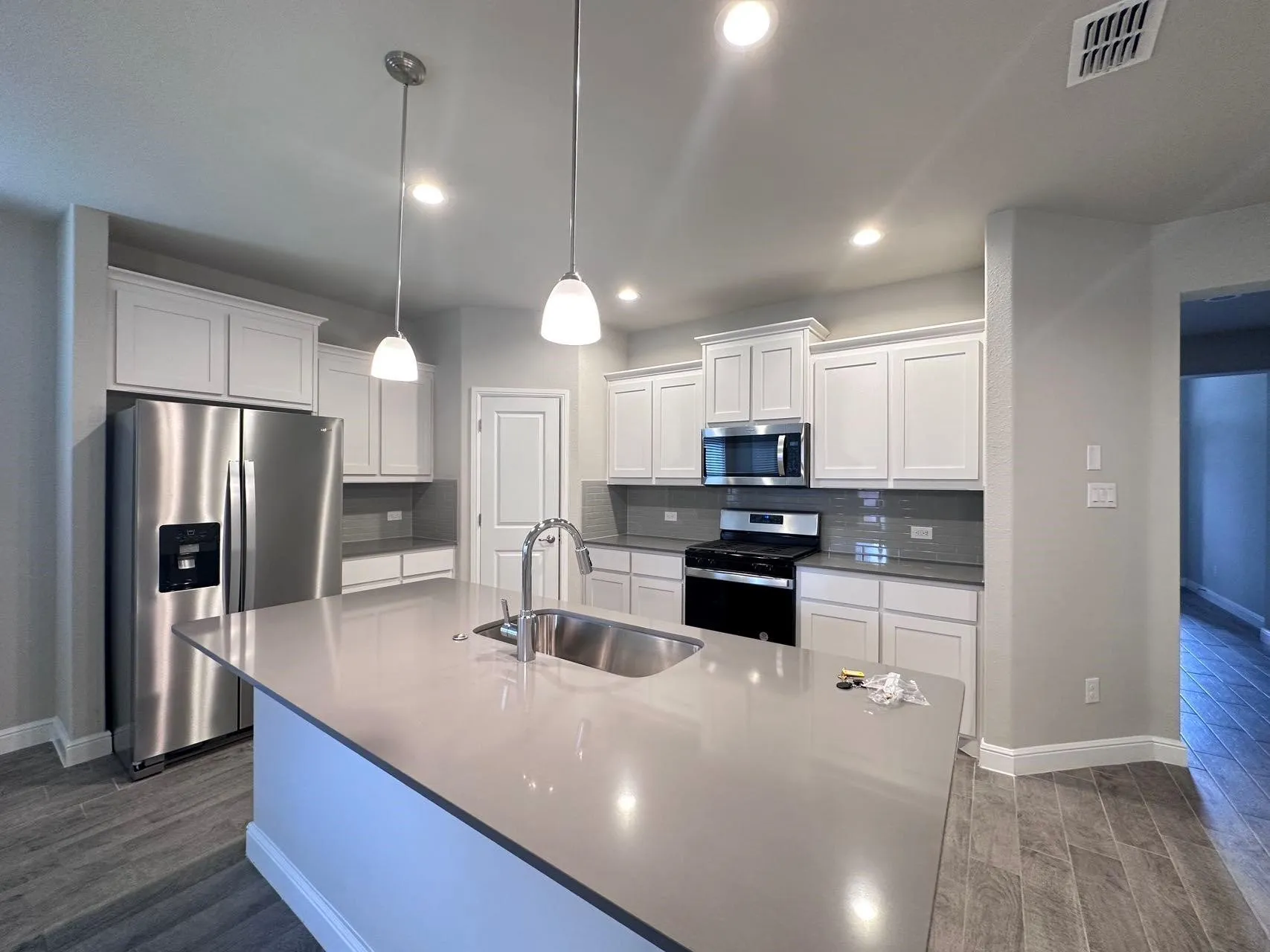 Single Family Residence For Sale in Denton County , 1049 Kirkham Way, Fort Worth, Texas 76247, 4 Bedroom, 2 Bathroom, 2 Garage spaces, 1,656 Sqft, built in 2023, mls#21340464, Real Estate Agent in Fort Worth, Homes For Sale in Denton county, Homes For Sale in Fort Worth, Realtor in Fort Worth Texas, Real Estate Brokerage Independent Realty Texas, Luminita Cordes Realtor
