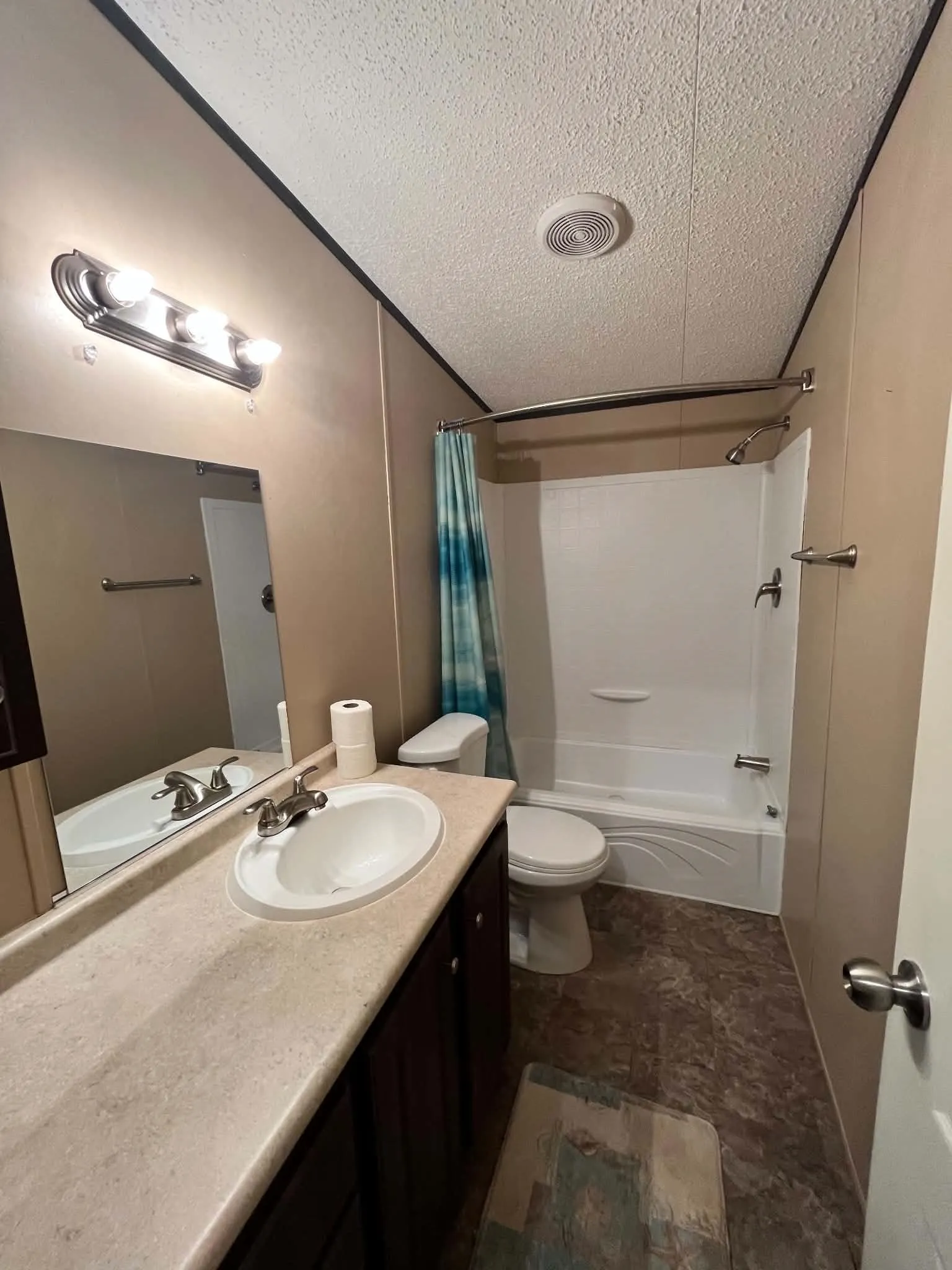 Mobile Home For Sale in Montague County , 10 Sol Court, Nocona, Texas 76255, 3 Bedroom, 2 Bathroom, Garage spaces, 1,408 Sqft, built in 2017, mls#21353678, Real Estate Agent in Nocona, Homes For Sale in Montague county, Homes For Sale in Nocona, Realtor in Nocona Texas, Real Estate Brokerage Independent Realty Texas, Luminita Cordes Realtor