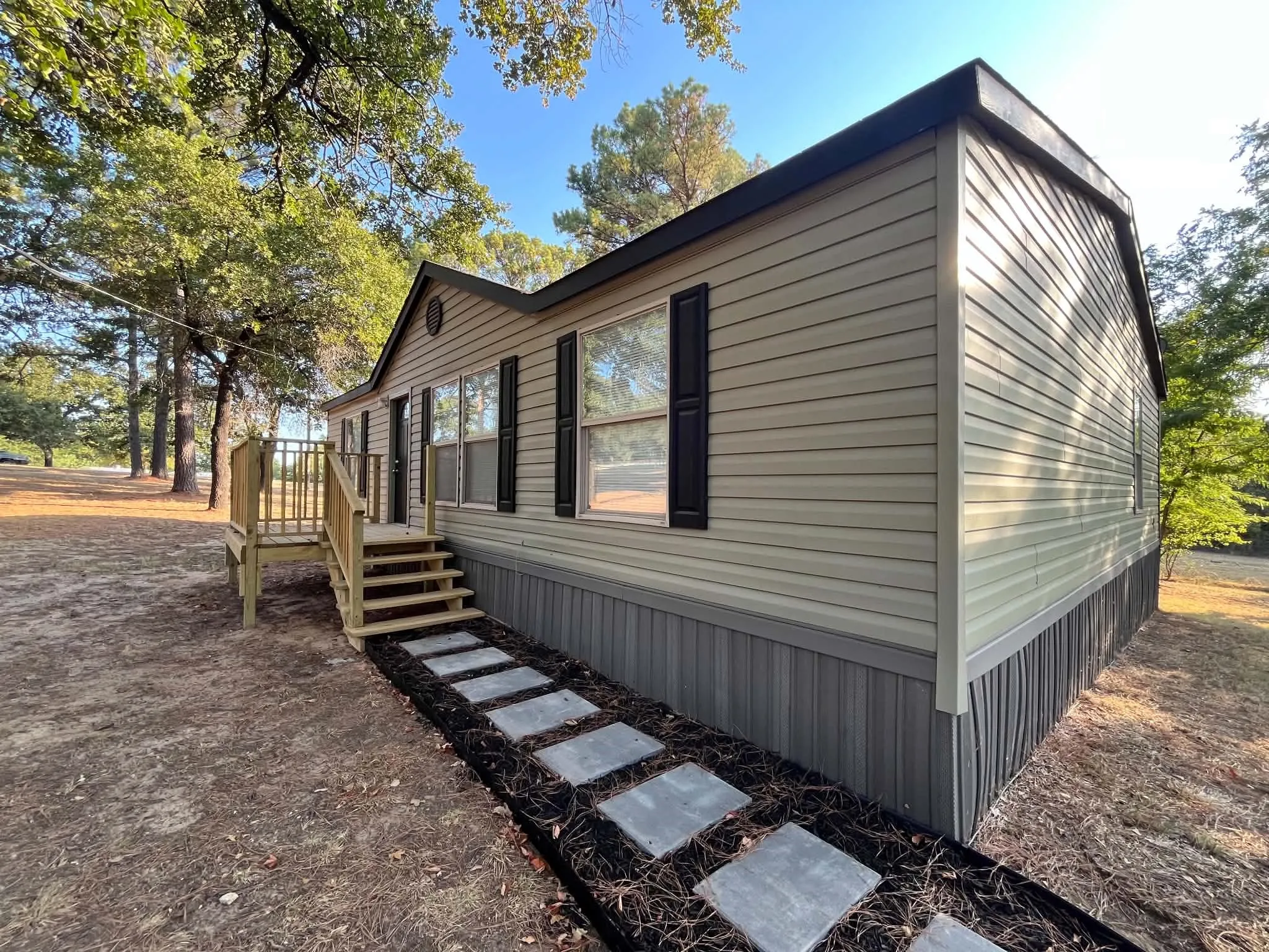 Mobile Home For Sale in Montague County , 10 Sol Court, Nocona, Texas 76255, 3 Bedroom, 2 Bathroom, Garage spaces, 1,408 Sqft, built in 2017, mls#21353678, Real Estate Agent in Nocona, Homes For Sale in Montague county, Homes For Sale in Nocona, Realtor in Nocona Texas, Real Estate Brokerage Independent Realty Texas, Luminita Cordes Realtor