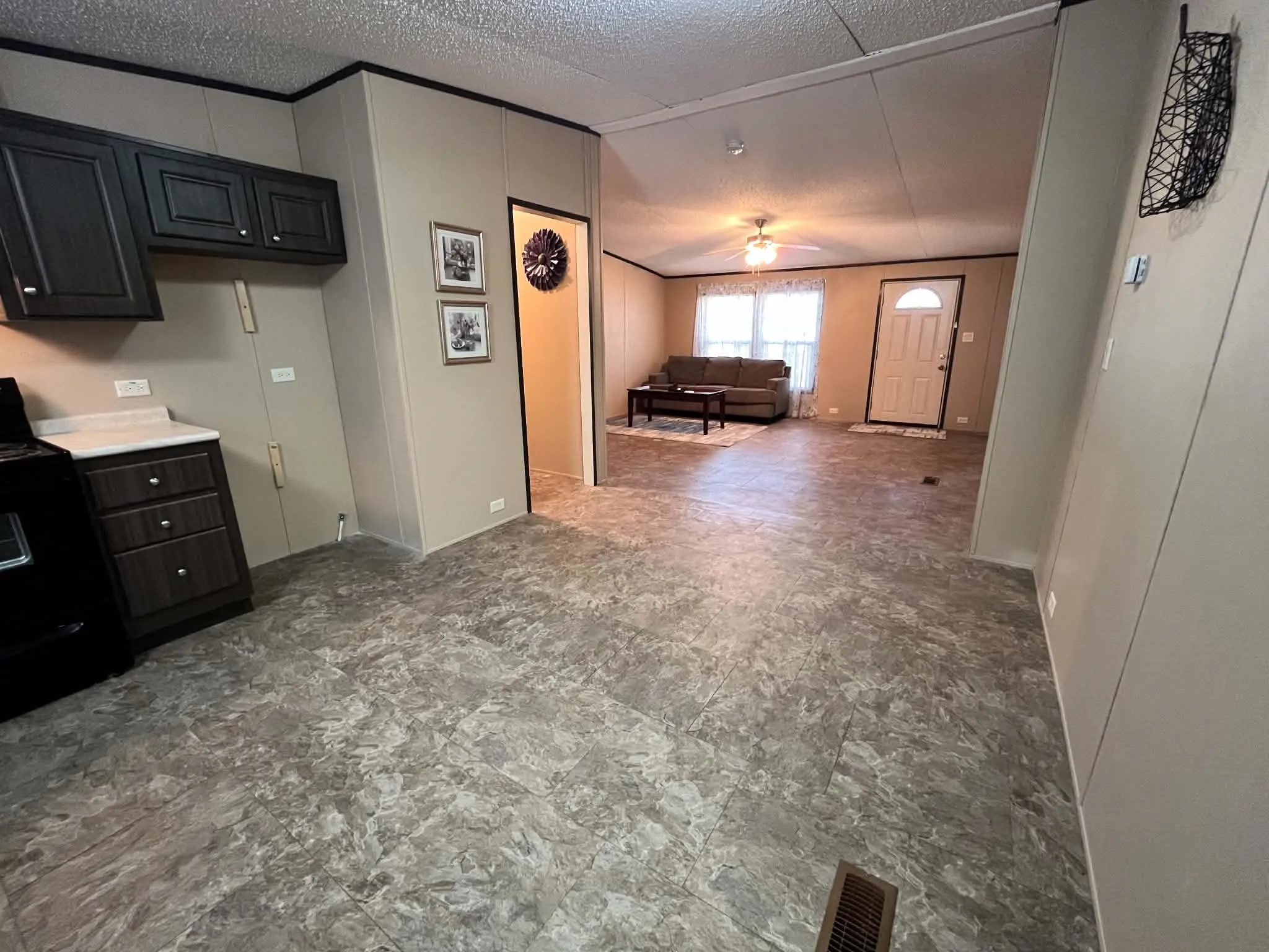 Mobile Home For Sale in Montague County , 10 Sol Court, Nocona, Texas 76255, 3 Bedroom, 2 Bathroom, Garage spaces, 1,408 Sqft, built in 2017, mls#21353678, Real Estate Agent in Nocona, Homes For Sale in Montague county, Homes For Sale in Nocona, Realtor in Nocona Texas, Real Estate Brokerage Independent Realty Texas, Luminita Cordes Realtor