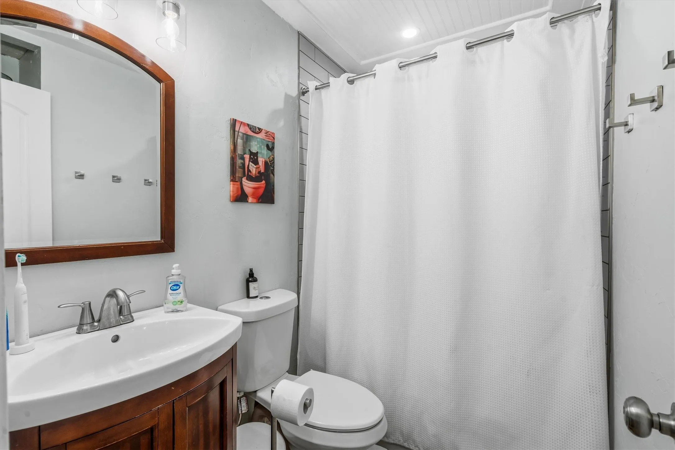 Single Family Residence For Sale in Tarrant County , 128 Lynn Drive, Azle, Texas 76020, 3 Bedroom, 2 Bathroom, Garage spaces, 1,322 Sqft, built in 1973, mls#21353615, Real Estate Agent in Azle, Homes For Sale in Tarrant county, Homes For Sale in Azle, Realtor in Azle Texas, Real Estate Brokerage Independent Realty Texas, Luminita Cordes Realtor