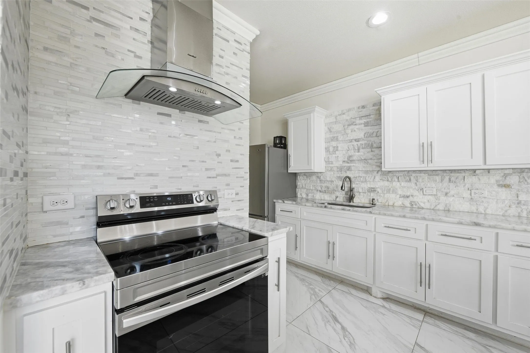 Single Family Residence For Sale in Tarrant County , 7725 Lakeview Circle, Fort Worth, Texas 76179, 4 Bedroom, 4 Bathroom, 2 Garage spaces, 3,389 Sqft, built in 2022, mls#21353162, Real Estate Agent in Fort Worth, Homes For Sale in Tarrant county, Homes For Sale in Fort Worth, Realtor in Fort Worth Texas, Real Estate Brokerage Independent Realty Texas, Luminita Cordes Realtor