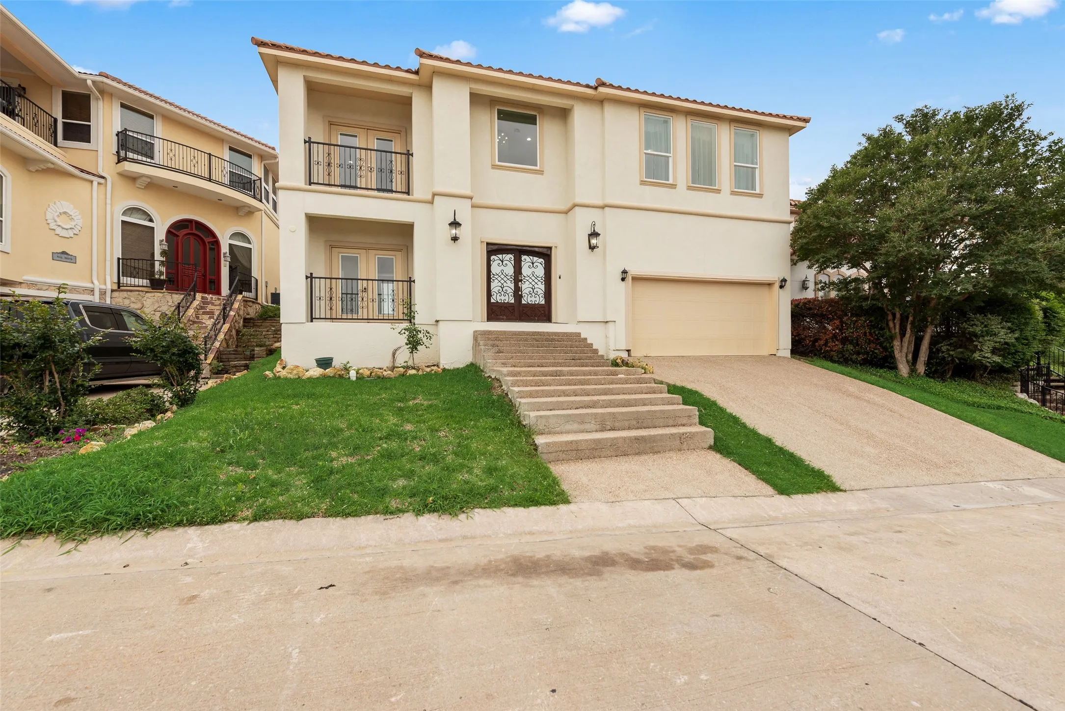 Single Family Residence For Sale in Tarrant County , 7725 Lakeview Circle, Fort Worth, Texas 76179, 4 Bedroom, 4 Bathroom, 2 Garage spaces, 3,389 Sqft, built in 2022, mls#21353162, Real Estate Agent in Fort Worth, Homes For Sale in Tarrant county, Homes For Sale in Fort Worth, Realtor in Fort Worth Texas, Real Estate Brokerage Independent Realty Texas, Luminita Cordes Realtor
