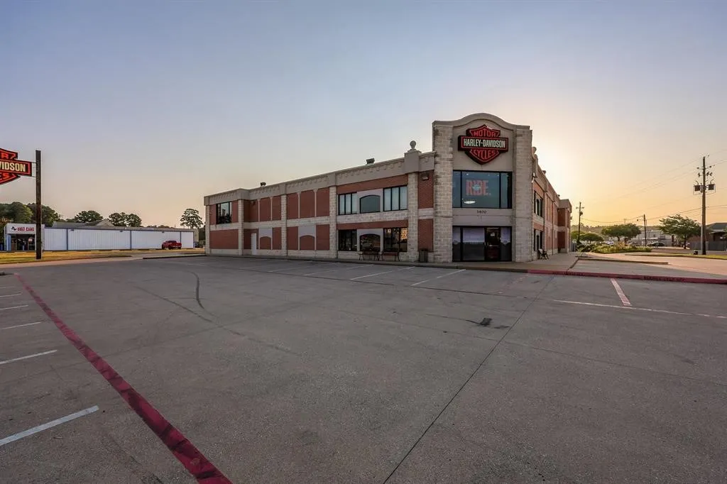 Retail For Sale in Gregg County , 3400 N 4TH Street, Longview, Texas 75605, 0, 0, Garage spaces, 0 Sqft, built in 2001, mls#21353671, Real Estate Agent in Longview, Homes For Sale in Gregg county, Homes For Sale in Longview, Realtor in Longview Texas, Real Estate Brokerage Independent Realty Texas, Luminita Cordes Realtor