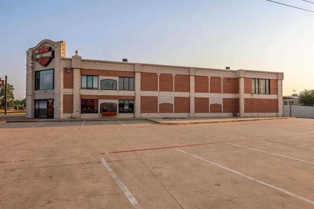 Retail For Sale in Gregg County , 3400 N 4TH Street, Longview, Texas 75605, 0, 0, Garage spaces, 0 Sqft, built in 2001, mls#21353671, Real Estate Agent in Longview, Homes For Sale in Gregg county, Homes For Sale in Longview, Realtor in Longview Texas, Real Estate Brokerage Independent Realty Texas, Luminita Cordes Realtor