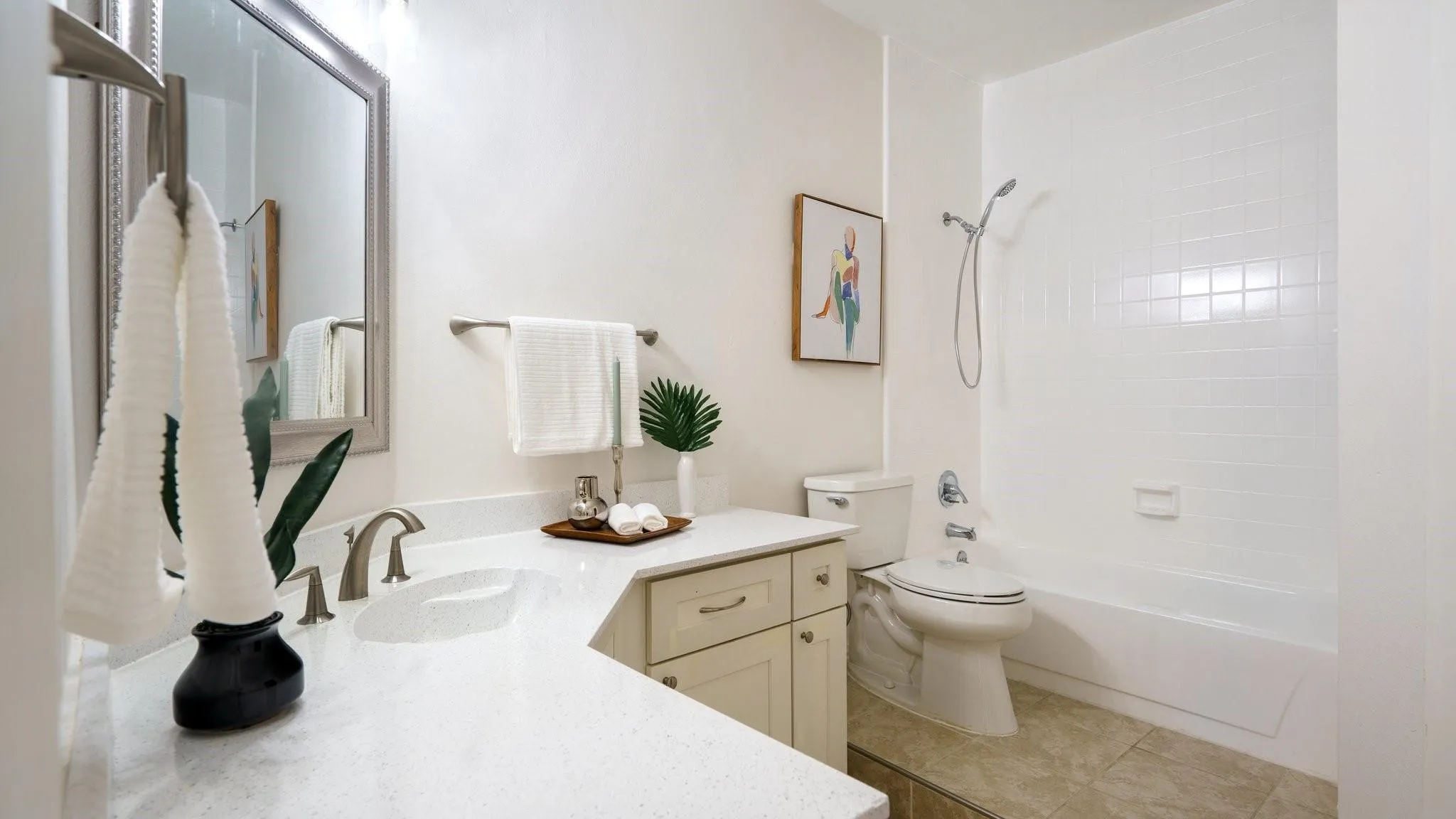 Condominium For Sale in Collin County , 3120 Devonshire Drive 231, Plano, Texas 75075, 2 Bedroom, 2 Bathroom, Garage spaces, 1,071 Sqft, built in 1984, mls#21353230, Real Estate Agent in Plano, Homes For Sale in Collin county, Homes For Sale in Plano, Realtor in Plano Texas, Real Estate Brokerage Independent Realty Texas, Luminita Cordes Realtor