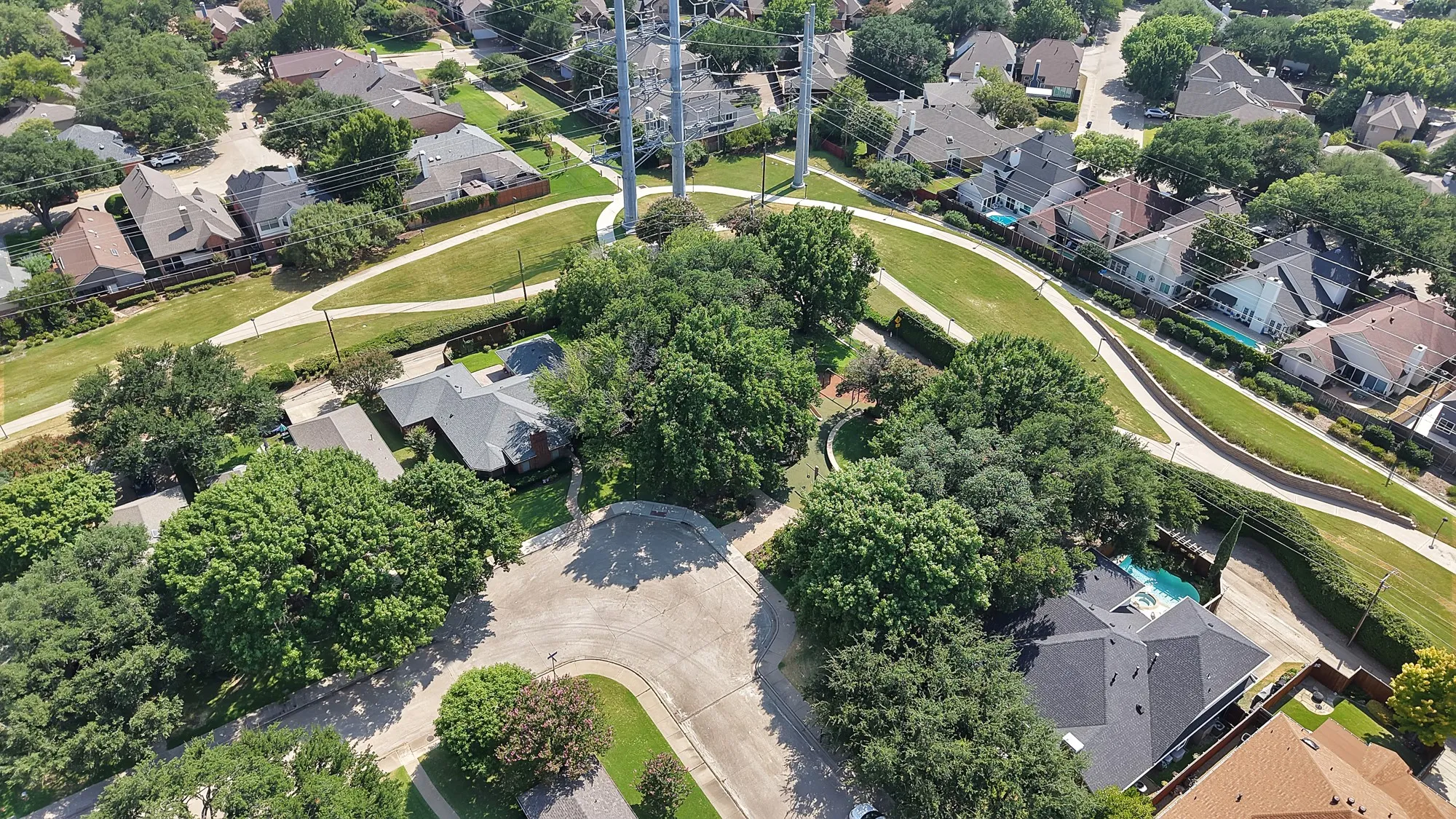 Single Family Residence For Sale in Dallas County , 4021 Winter Park Lane, Addison, Texas 75001, 2 Bedroom, 2 Bathroom, 2 Garage spaces, 1,371 Sqft, built in 1980, mls#21353635, Real Estate Agent in Addison, Homes For Sale in Dallas county, Homes For Sale in Addison, Realtor in Addison Texas, Real Estate Brokerage Independent Realty Texas, Luminita Cordes Realtor