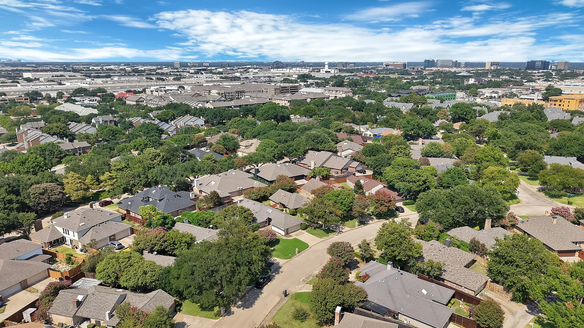 Single Family Residence For Sale in Dallas County , 4021 Winter Park Lane, Addison, Texas 75001, 2 Bedroom, 2 Bathroom, 2 Garage spaces, 1,371 Sqft, built in 1980, mls#21353635, Real Estate Agent in Addison, Homes For Sale in Dallas county, Homes For Sale in Addison, Realtor in Addison Texas, Real Estate Brokerage Independent Realty Texas, Luminita Cordes Realtor