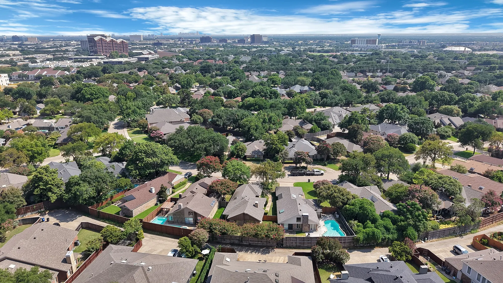 Single Family Residence For Sale in Dallas County , 4021 Winter Park Lane, Addison, Texas 75001, 2 Bedroom, 2 Bathroom, 2 Garage spaces, 1,371 Sqft, built in 1980, mls#21353635, Real Estate Agent in Addison, Homes For Sale in Dallas county, Homes For Sale in Addison, Realtor in Addison Texas, Real Estate Brokerage Independent Realty Texas, Luminita Cordes Realtor