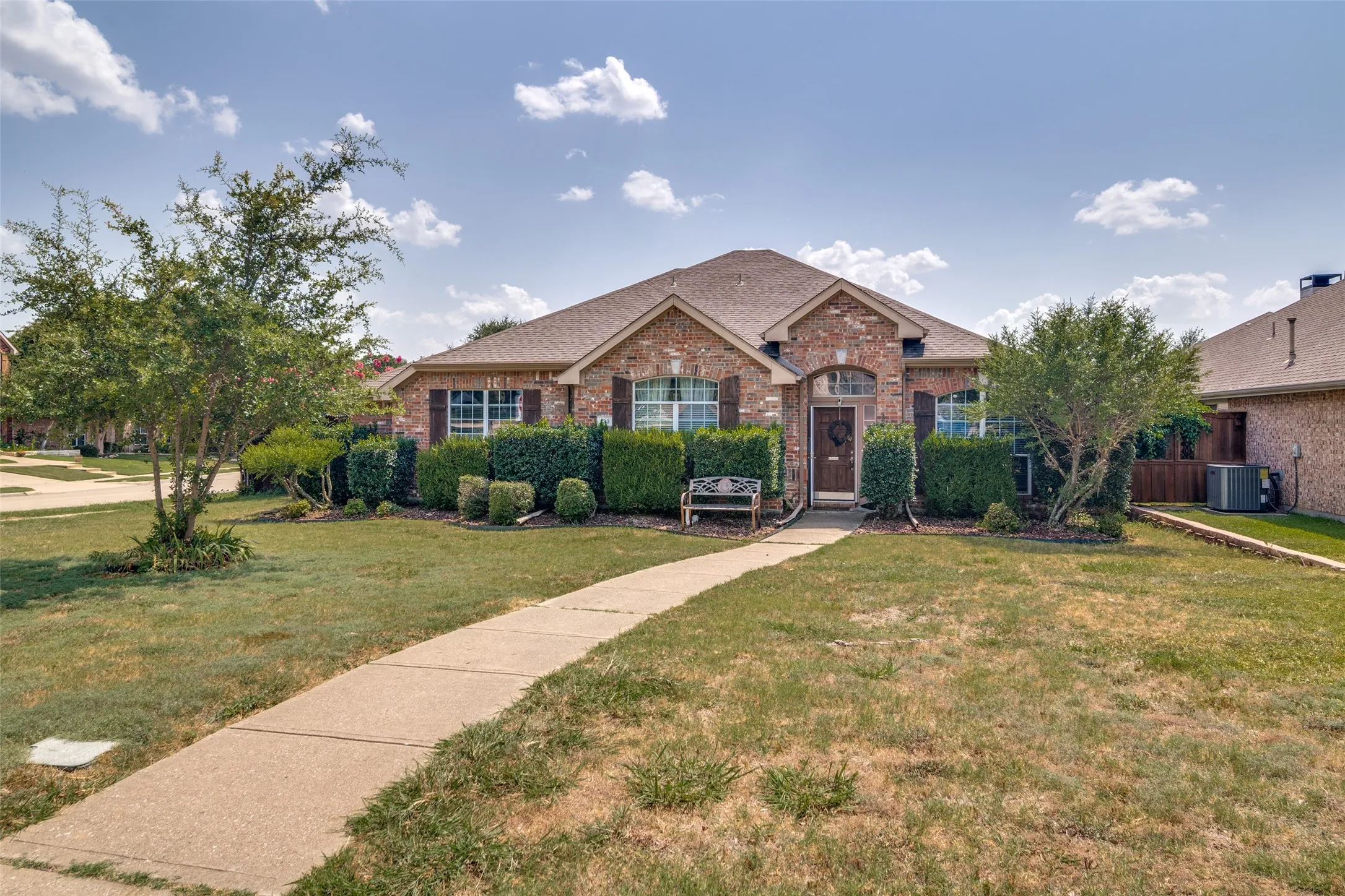 Single Family Residence For Sale in Rockwall County , 133 Bob White Court, Rockwall, Texas 75087, 4 Bedroom, 2 Bathroom, 2 Garage spaces, 2,343 Sqft, built in 2004, mls#21352032, Real Estate Agent in Rockwall, Homes For Sale in Rockwall county, Homes For Sale in Rockwall, Realtor in Rockwall Texas, Real Estate Brokerage Independent Realty Texas, Luminita Cordes Realtor
