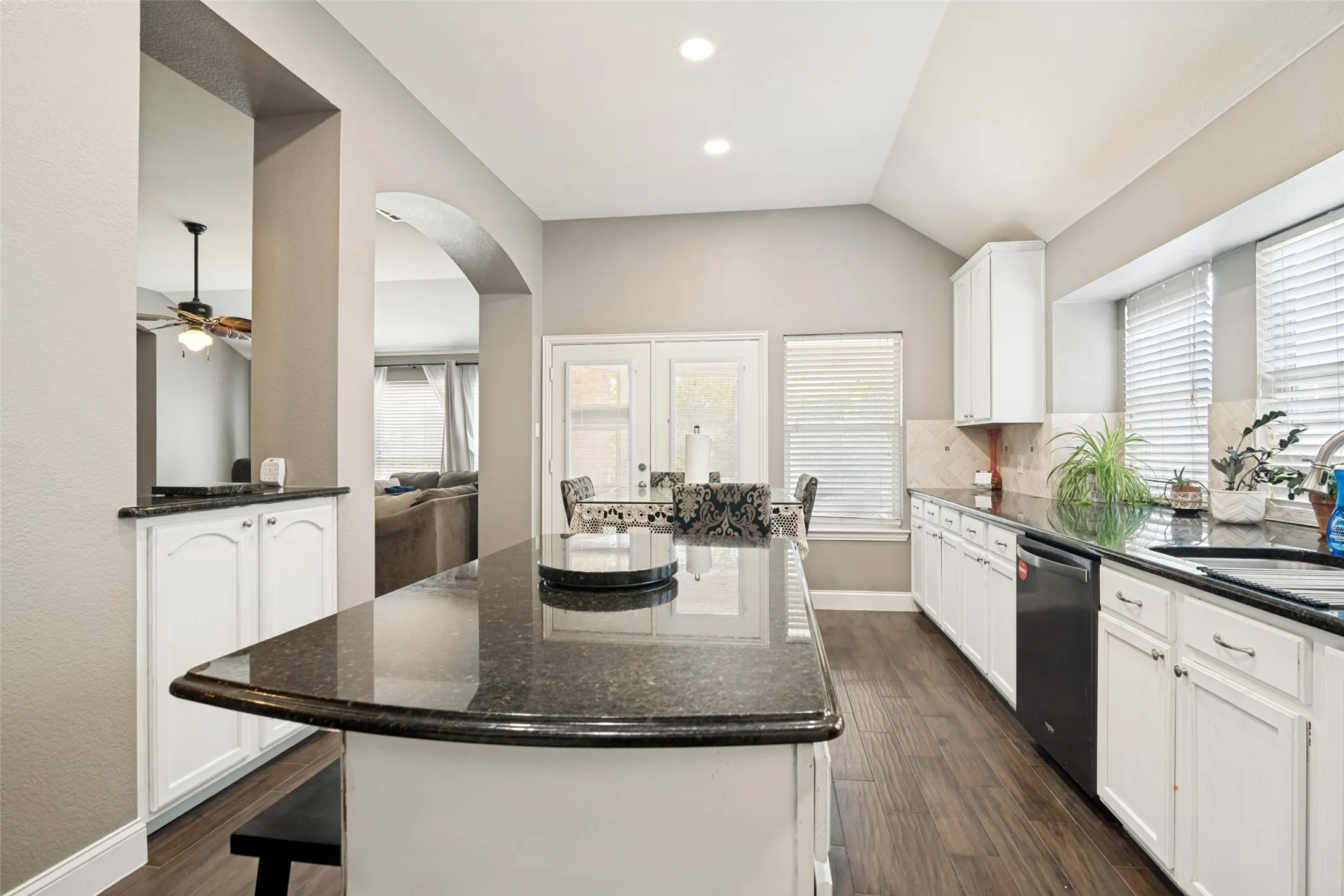 Amazing kitchen with TONS of counter space.