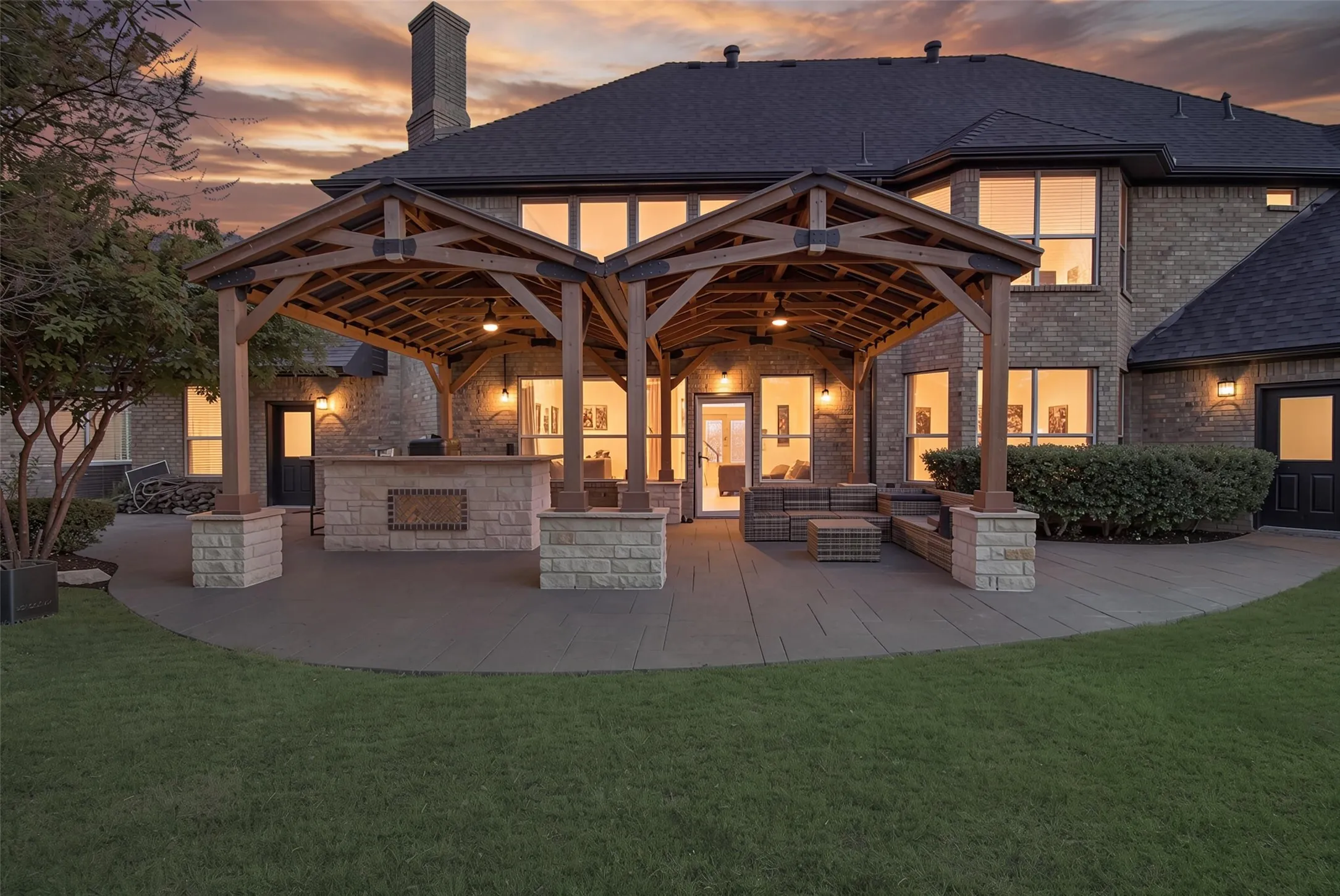 Single Family Residence For Sale in Collin County , 4701 Lake Drive, Celina, Texas 75009, 5 Bedroom, 4 Bathroom, 3 Garage spaces, 5,197 Sqft, built in 2003, mls#21349630, Real Estate Agent in Celina, Homes For Sale in Collin county, Homes For Sale in Celina, Realtor in Celina Texas, Real Estate Brokerage Independent Realty Texas, Luminita Cordes Realtor