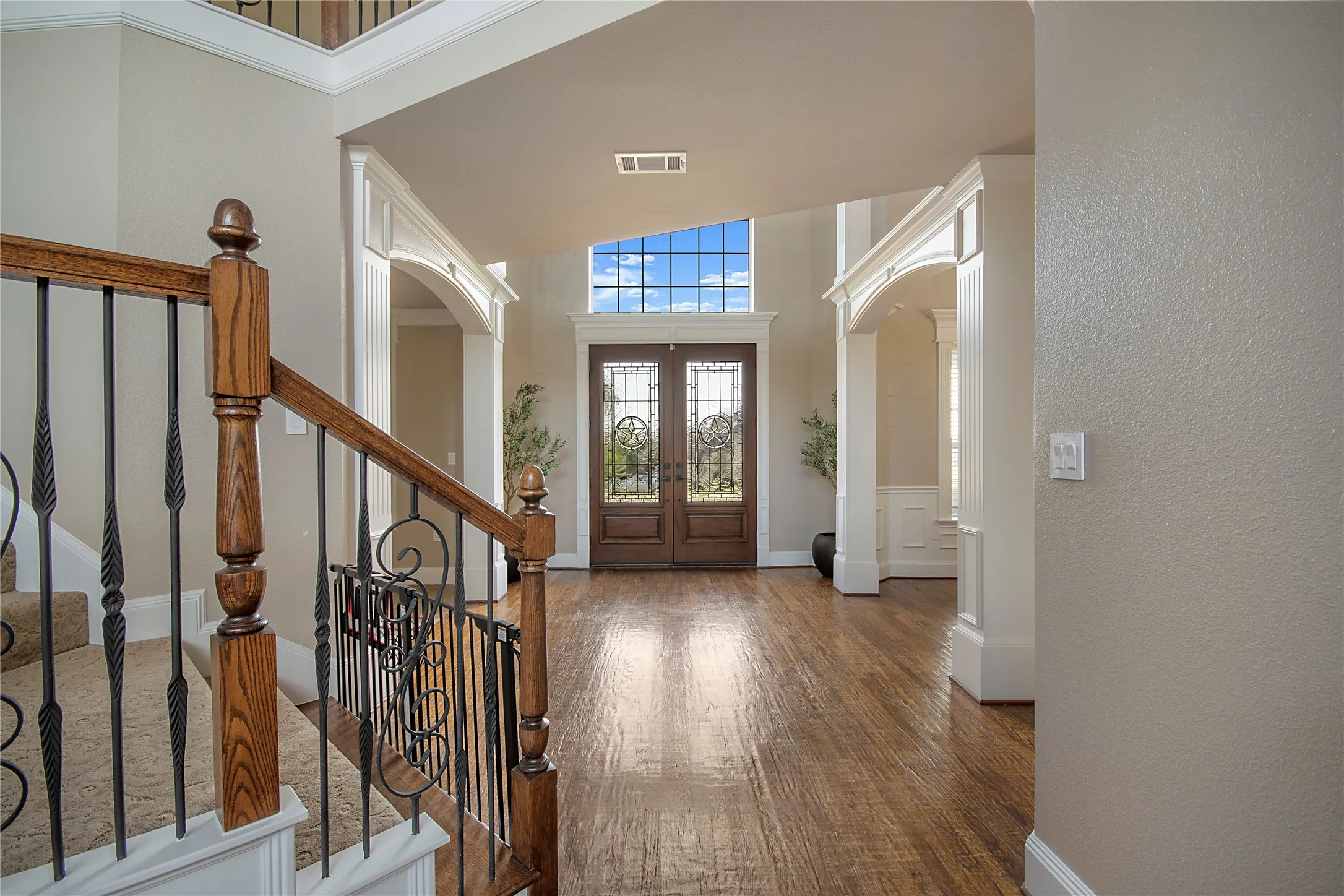 Single Family Residence For Sale in Collin County , 4701 Lake Drive, Celina, Texas 75009, 5 Bedroom, 4 Bathroom, 3 Garage spaces, 5,197 Sqft, built in 2003, mls#21349630, Real Estate Agent in Celina, Homes For Sale in Collin county, Homes For Sale in Celina, Realtor in Celina Texas, Real Estate Brokerage Independent Realty Texas, Luminita Cordes Realtor