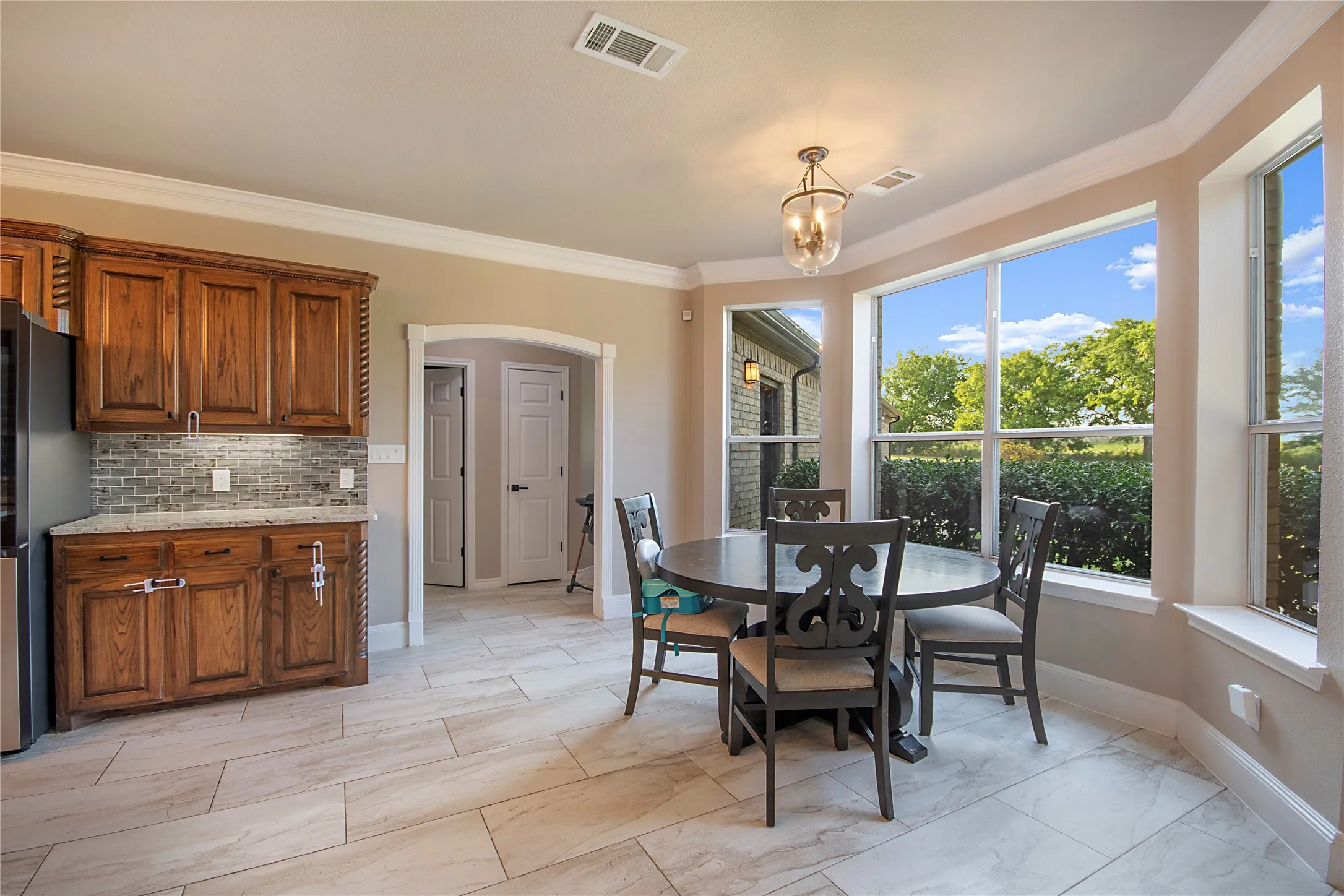 Single Family Residence For Sale in Collin County , 4701 Lake Drive, Celina, Texas 75009, 5 Bedroom, 4 Bathroom, 3 Garage spaces, 5,197 Sqft, built in 2003, mls#21349630, Real Estate Agent in Celina, Homes For Sale in Collin county, Homes For Sale in Celina, Realtor in Celina Texas, Real Estate Brokerage Independent Realty Texas, Luminita Cordes Realtor