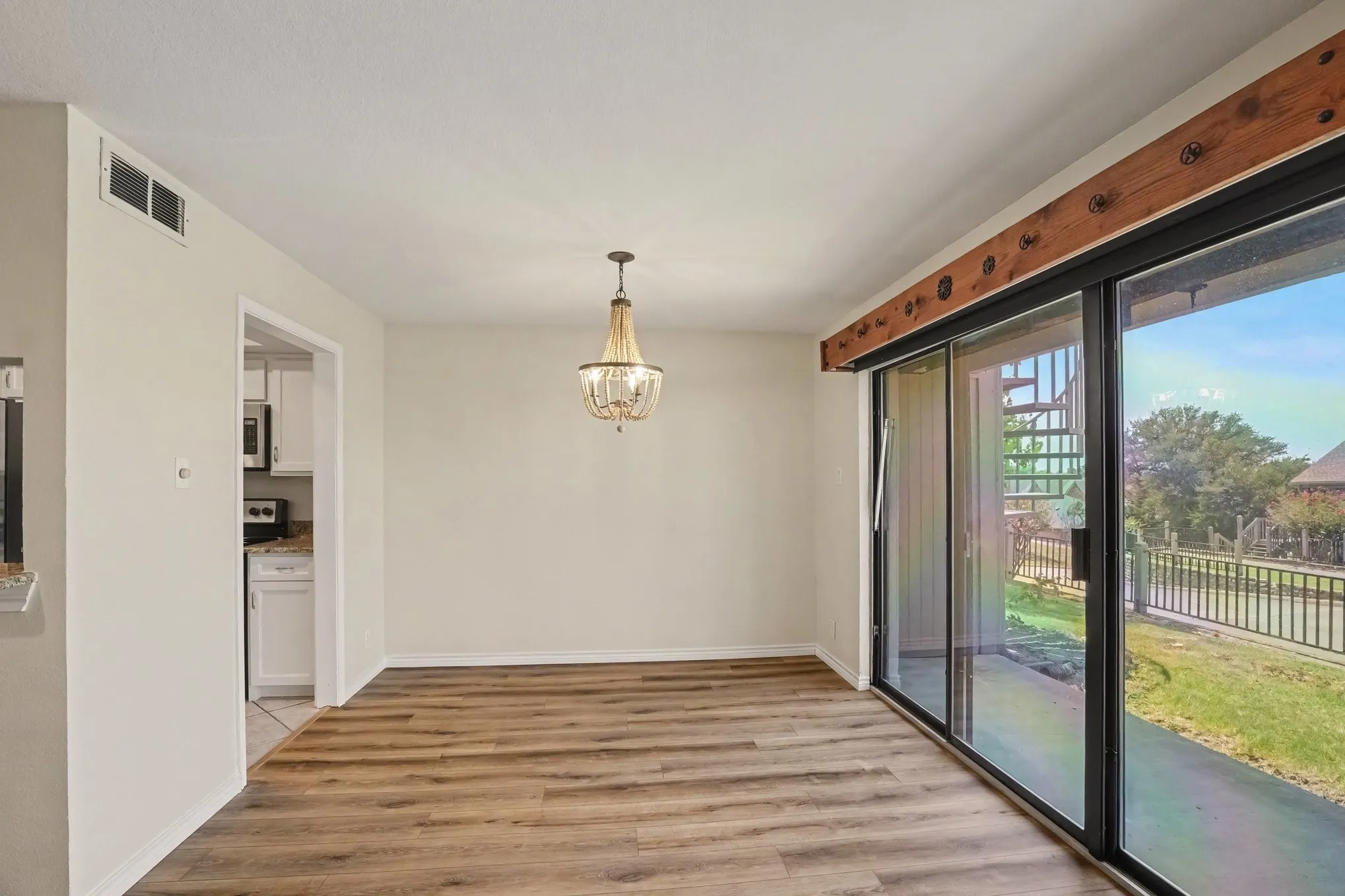 Condominium For Sale in Rockwall County , 1505 Signal Ridge Place, Rockwall, Texas 75032, 2 Bedroom, 2 Bathroom, Garage spaces, 1,185 Sqft, built in 1985, mls#21350425, Real Estate Agent in Rockwall, Homes For Sale in Rockwall county, Homes For Sale in Rockwall, Realtor in Rockwall Texas, Real Estate Brokerage Independent Realty Texas, Luminita Cordes Realtor