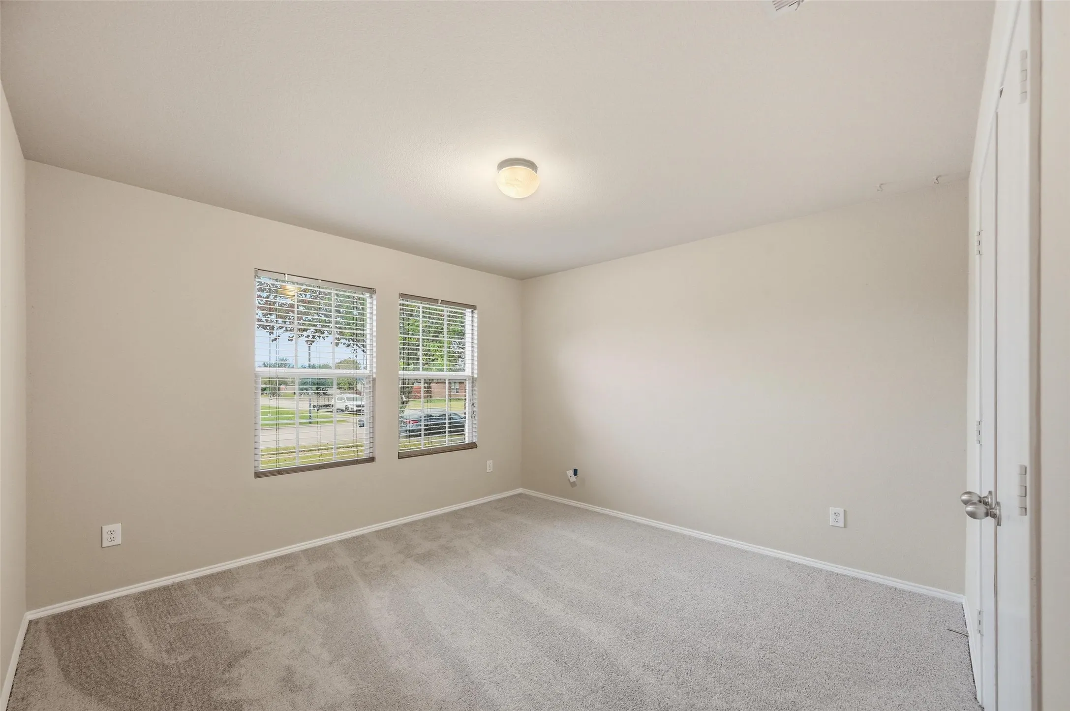 Single Family Residence For Sale in Rockwall County , 322 Laurel Lane, Fate, Texas 75087, 3 Bedroom, 2 Bathroom, 2 Garage spaces, 1,507 Sqft, built in 2009, mls#21353712, Real Estate Agent in Fate, Homes For Sale in Rockwall county, Homes For Sale in Fate, Realtor in Fate Texas, Real Estate Brokerage Independent Realty Texas, Luminita Cordes Realtor