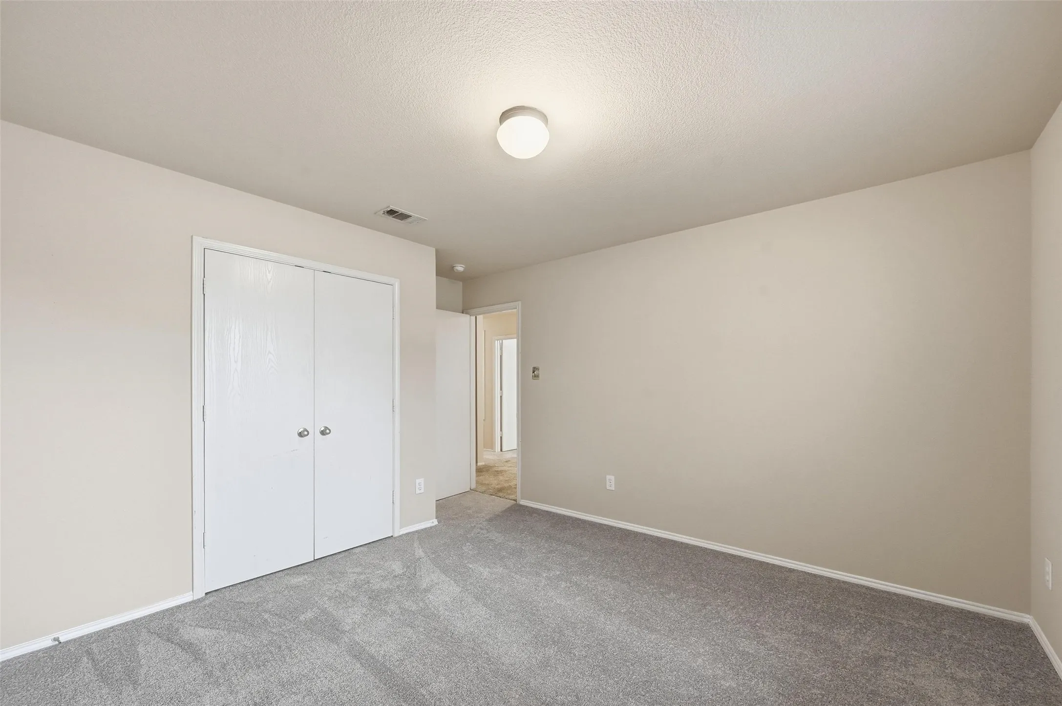 Single Family Residence For Sale in Rockwall County , 322 Laurel Lane, Fate, Texas 75087, 3 Bedroom, 2 Bathroom, 2 Garage spaces, 1,507 Sqft, built in 2009, mls#21353712, Real Estate Agent in Fate, Homes For Sale in Rockwall county, Homes For Sale in Fate, Realtor in Fate Texas, Real Estate Brokerage Independent Realty Texas, Luminita Cordes Realtor