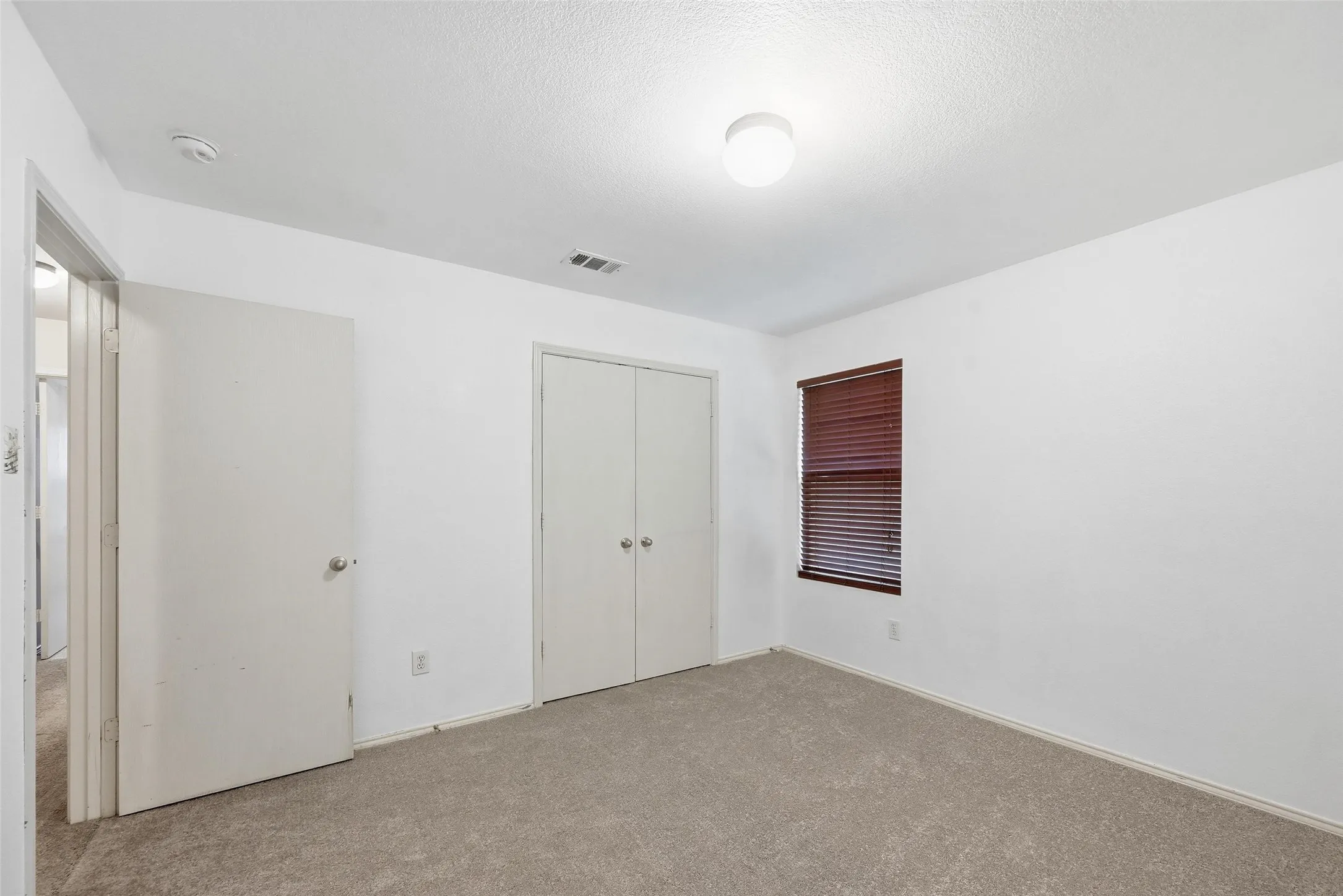Single Family Residence For Sale in Rockwall County , 322 Laurel Lane, Fate, Texas 75087, 3 Bedroom, 2 Bathroom, 2 Garage spaces, 1,507 Sqft, built in 2009, mls#21353712, Real Estate Agent in Fate, Homes For Sale in Rockwall county, Homes For Sale in Fate, Realtor in Fate Texas, Real Estate Brokerage Independent Realty Texas, Luminita Cordes Realtor