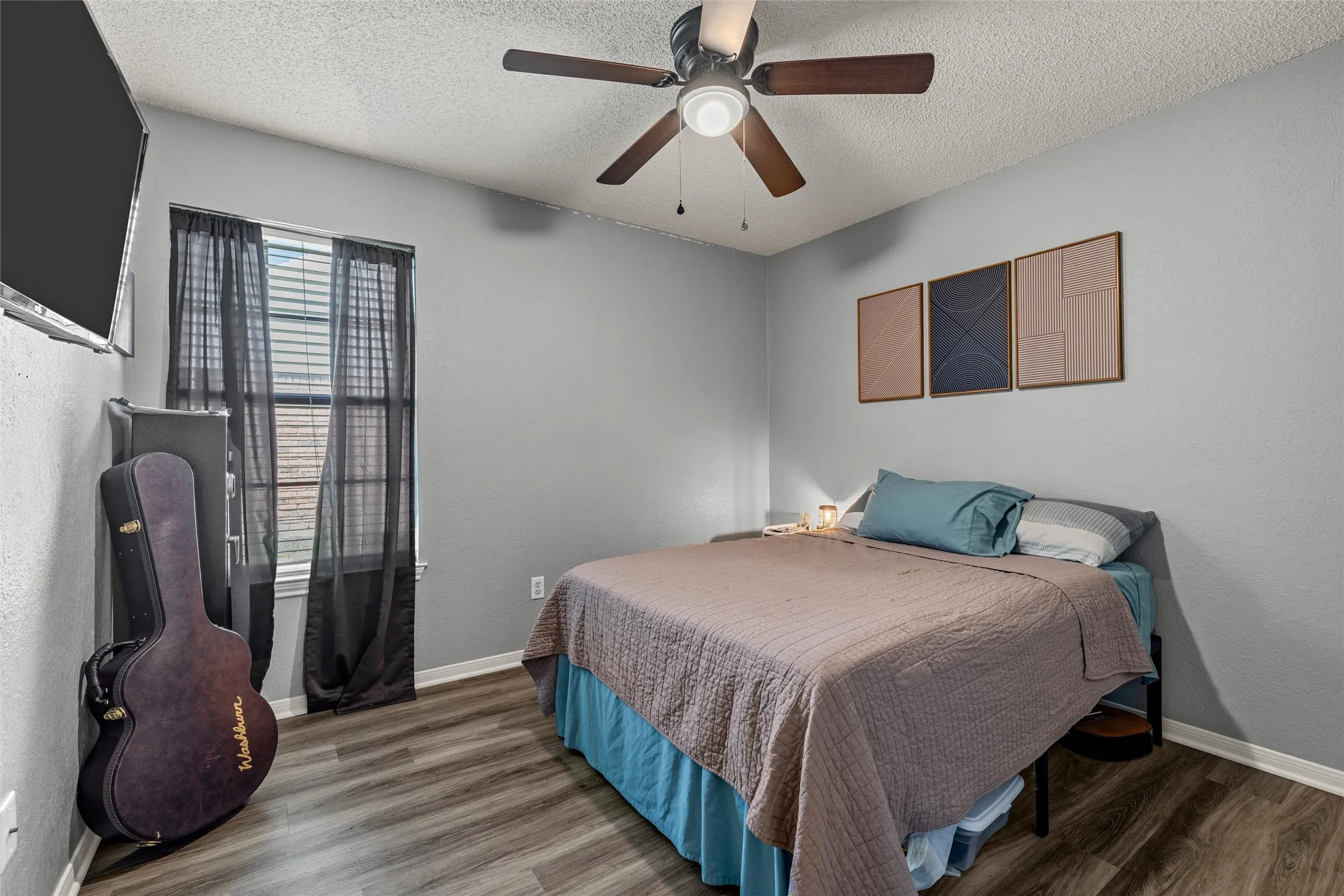 Single Family Residence For Sale in Mc Lennan County , 9605 Oak Springs Drive, Woodway, Texas 76712, 5 Bedroom, 4 Bathroom, 1 Garage spaces, 2,674 Sqft, built in 1986, mls#21349299, Real Estate Agent in Woodway, Homes For Sale in Mc Lennan county, Homes For Sale in Woodway, Realtor in Woodway Texas, Real Estate Brokerage Independent Realty Texas, Luminita Cordes Realtor